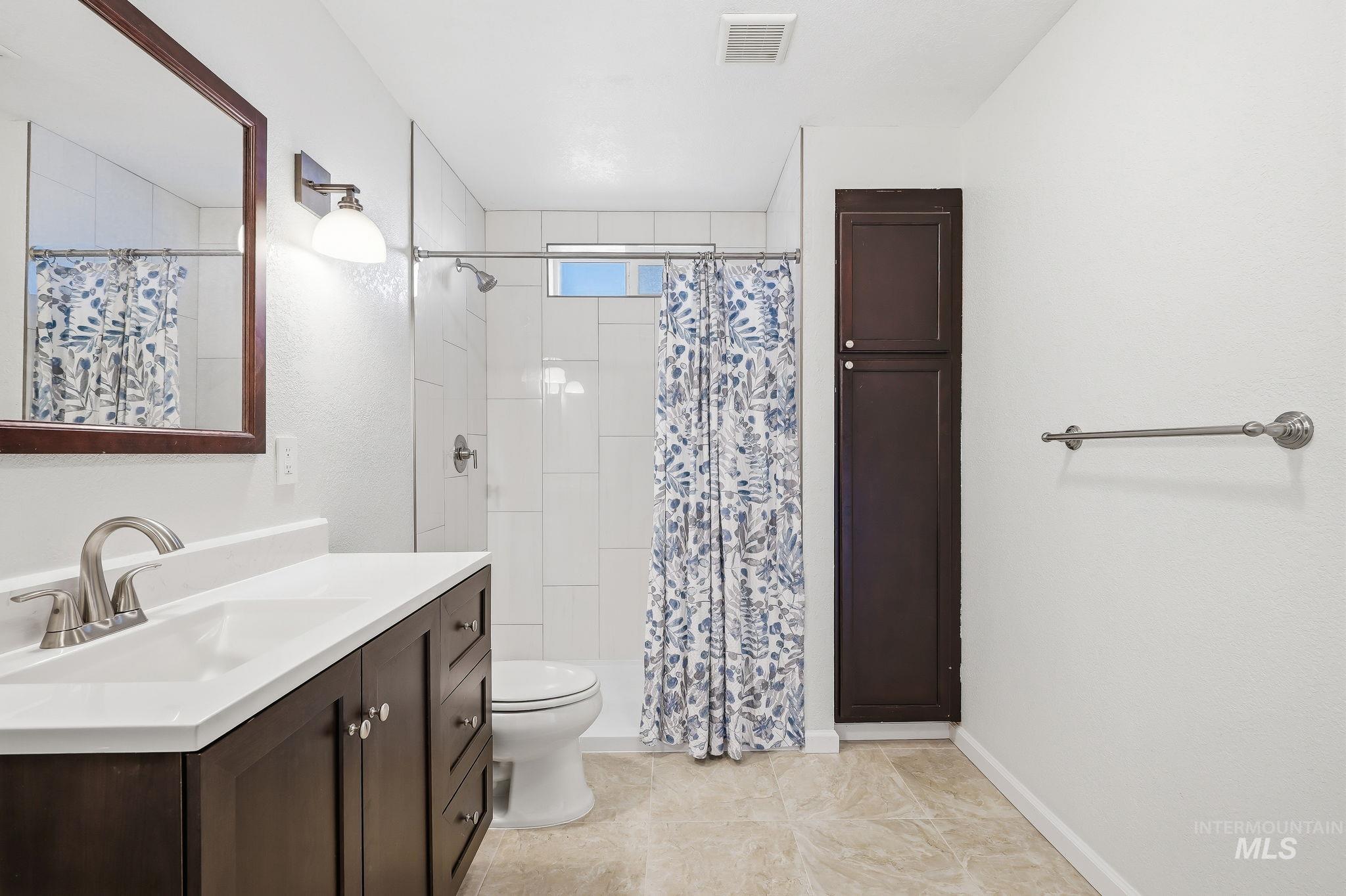 2311 N Monaco Way Property Photo 33