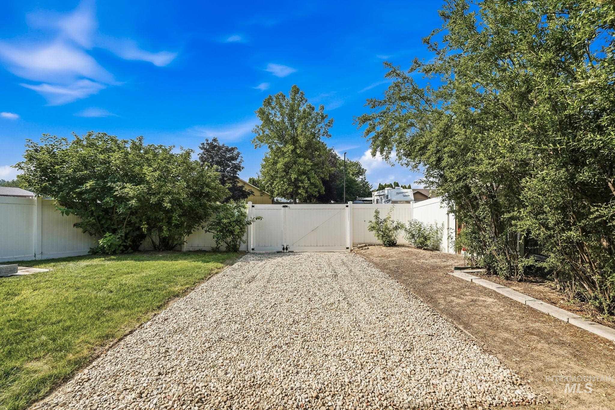 2311 N Monaco Way Property Photo 38