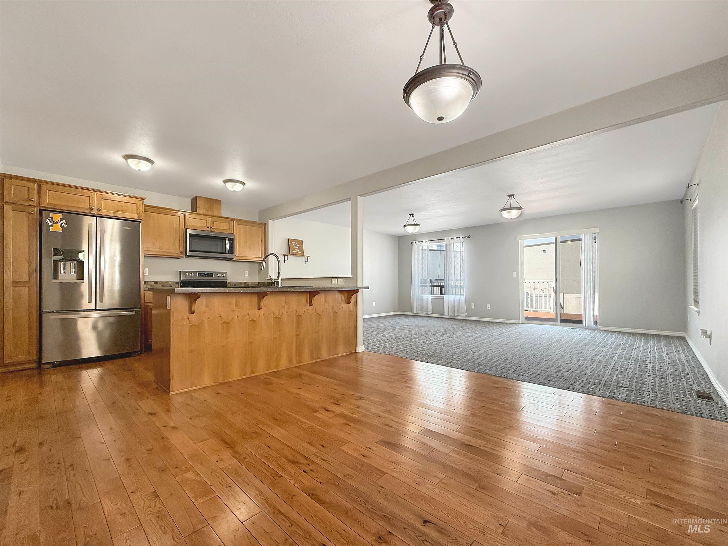 1014 Alturas Property Photo 4