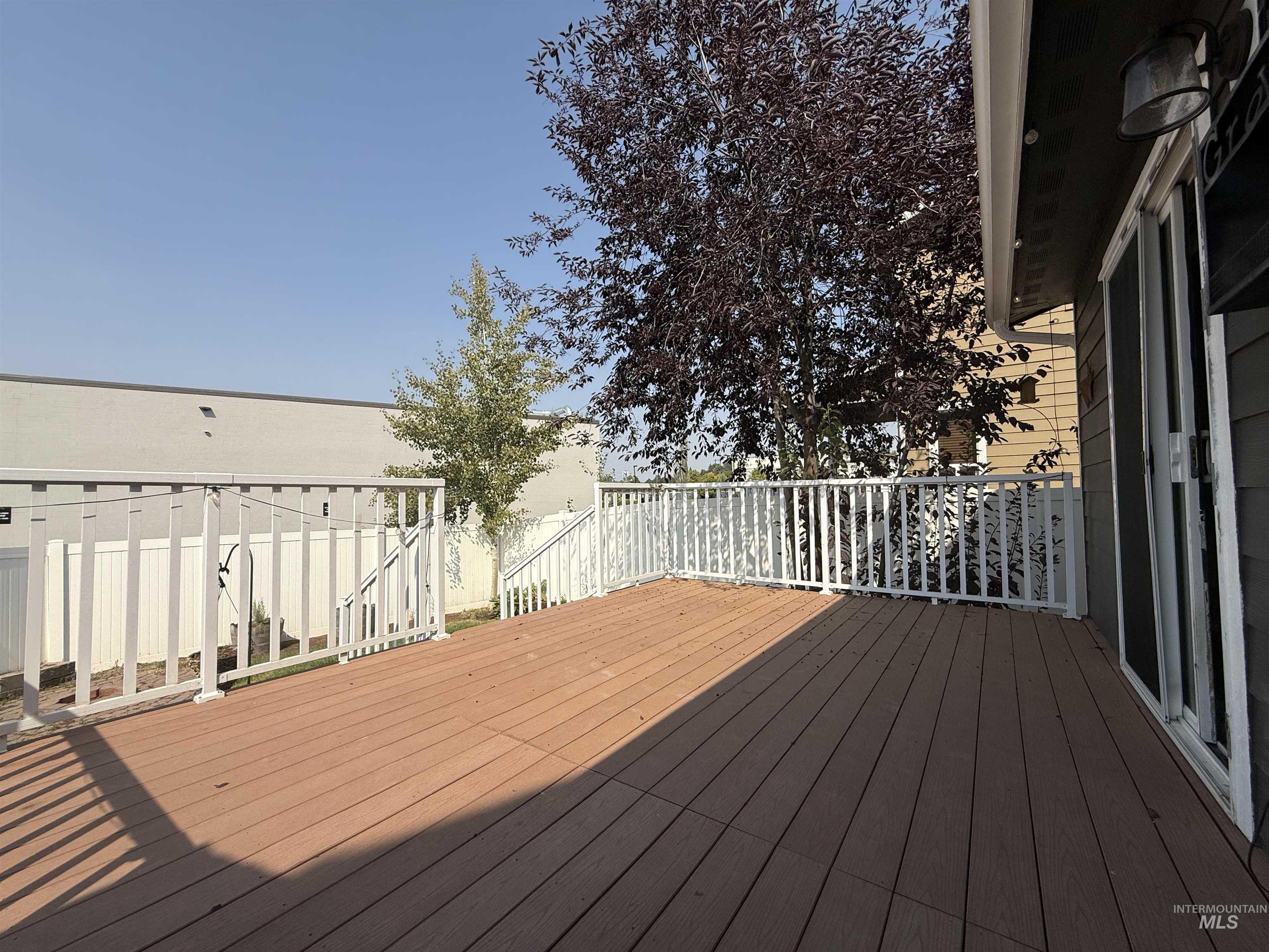 1014 Alturas Property Photo 25