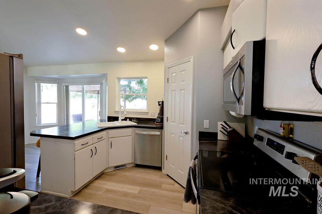 292 Whispering Pine Property Photo 14