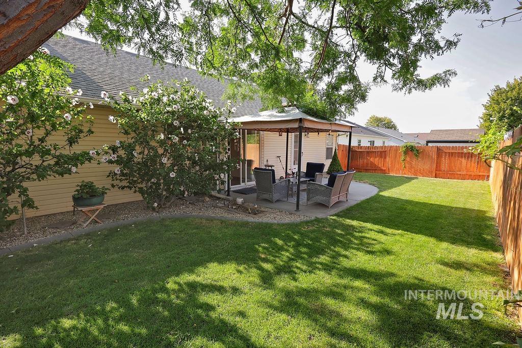292 Whispering Pine Property Photo 18