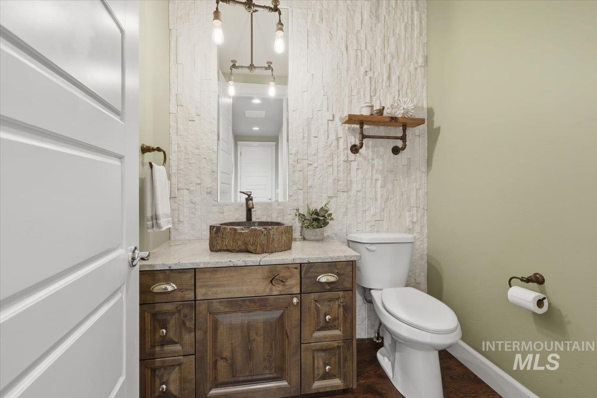 24053 Pheasant Ridge Ct. Property Photo 33