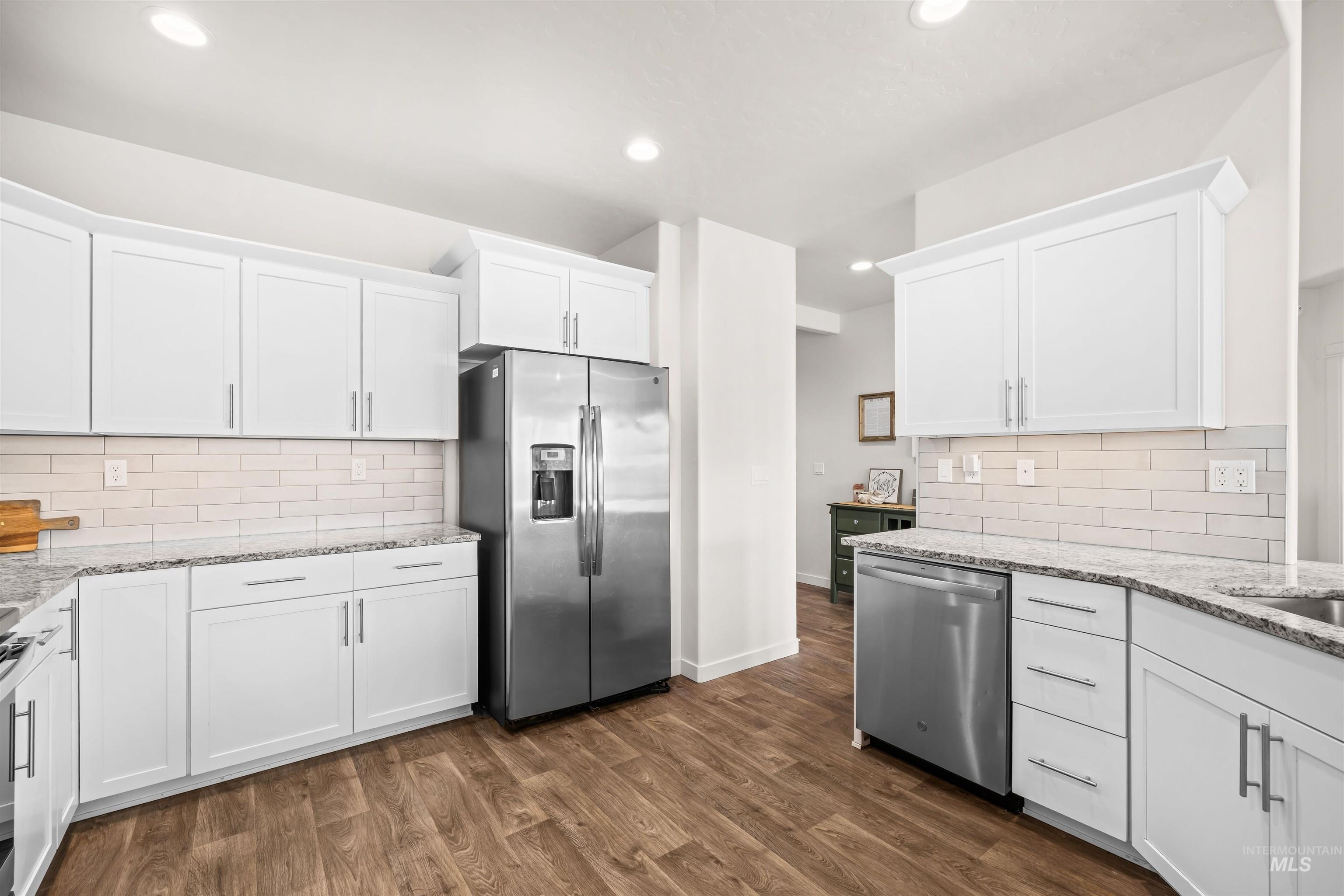 28341 Winecup Ln Property Photo 14