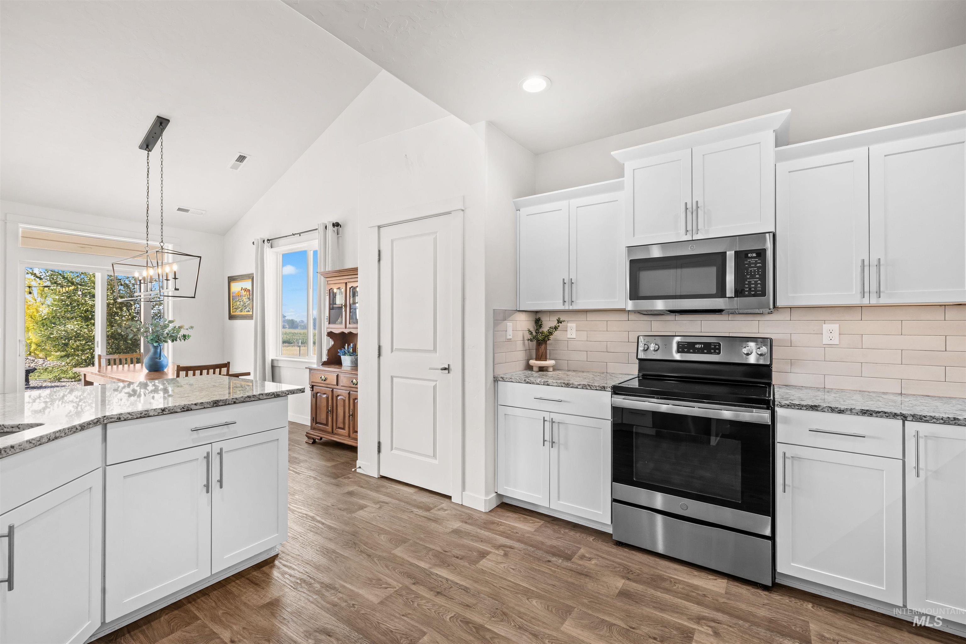 28341 Winecup Ln Property Photo 15