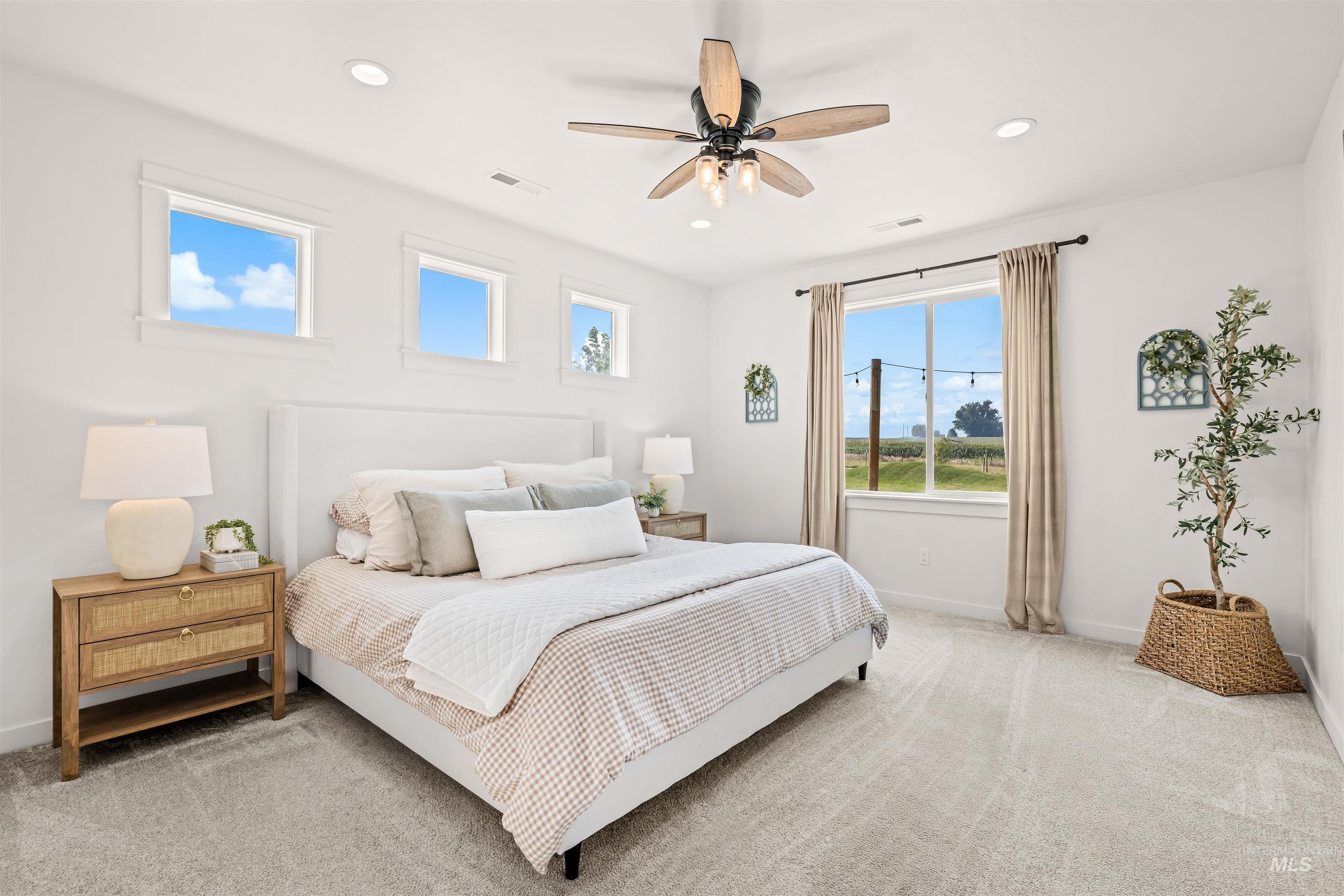 28341 Winecup Ln Property Photo 16