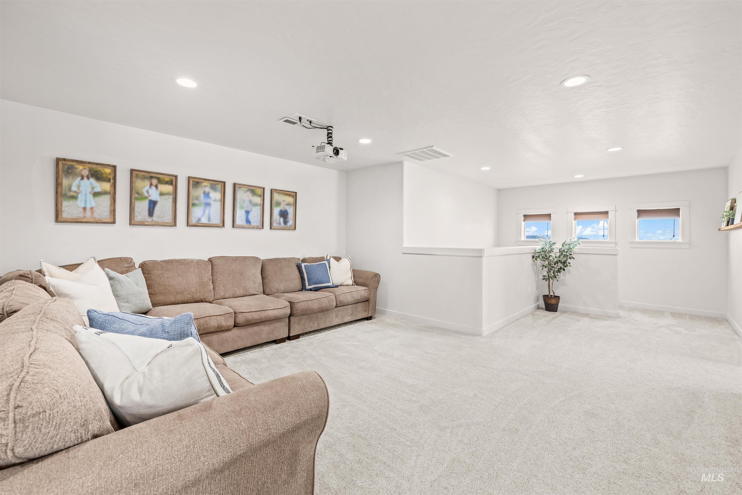 28341 Winecup Ln Property Photo 23
