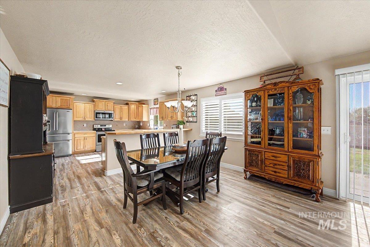 1574 S Glasgow Property Photo 15