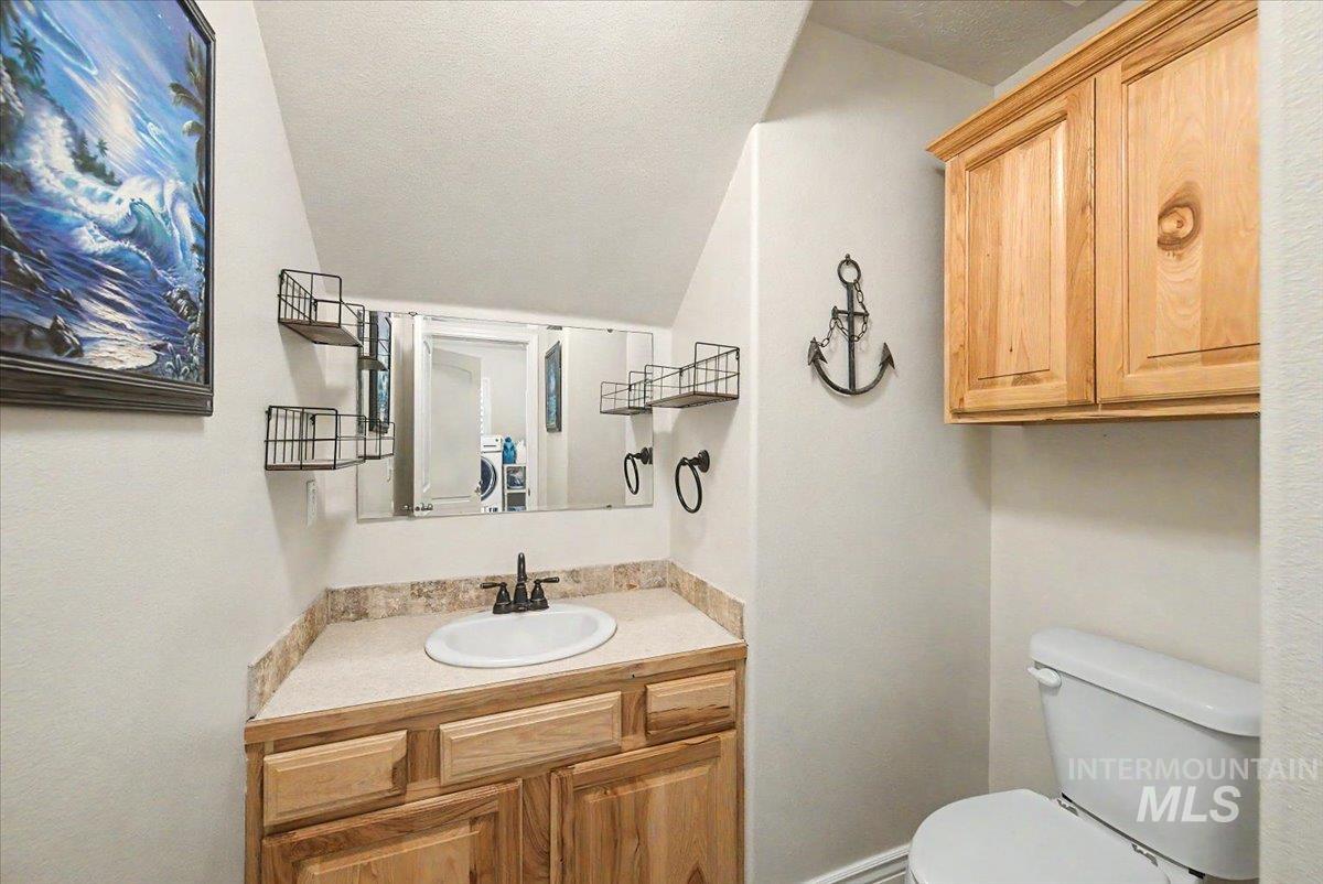 1574 S Glasgow Property Photo 25