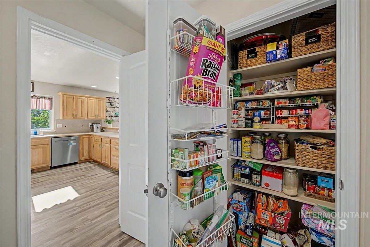 1574 S Glasgow Property Photo 26