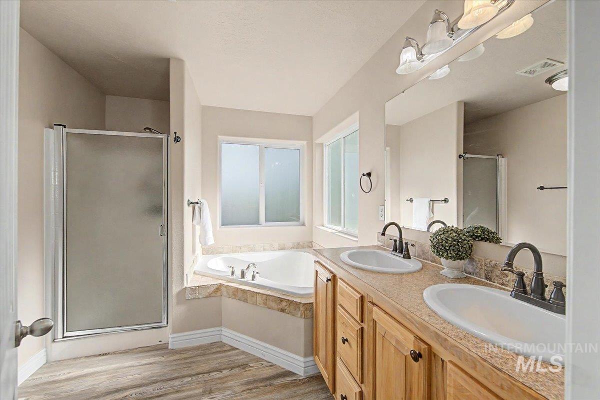 1574 S Glasgow Property Photo 39