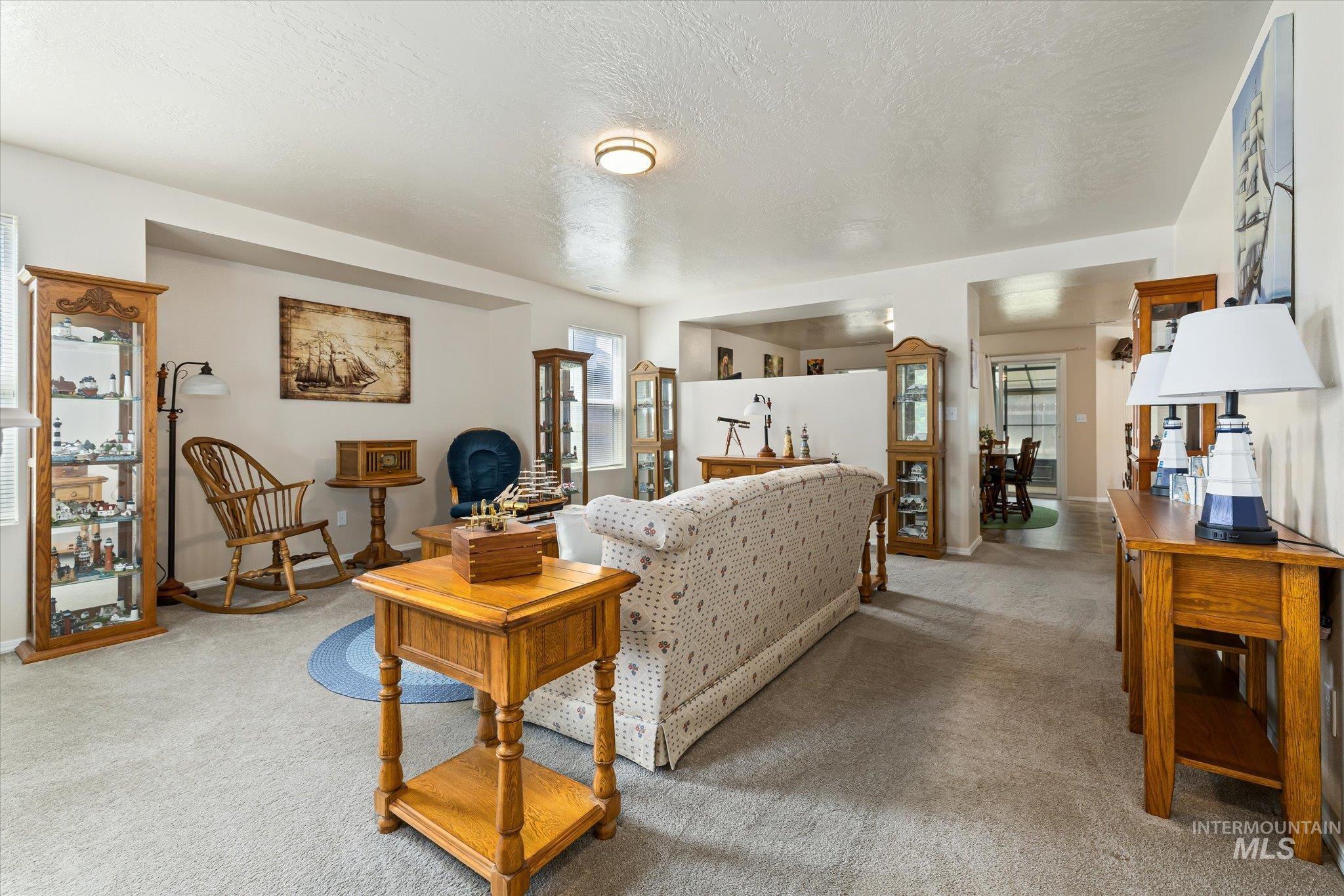 3427 S Clark Fork Ave Property Photo 6