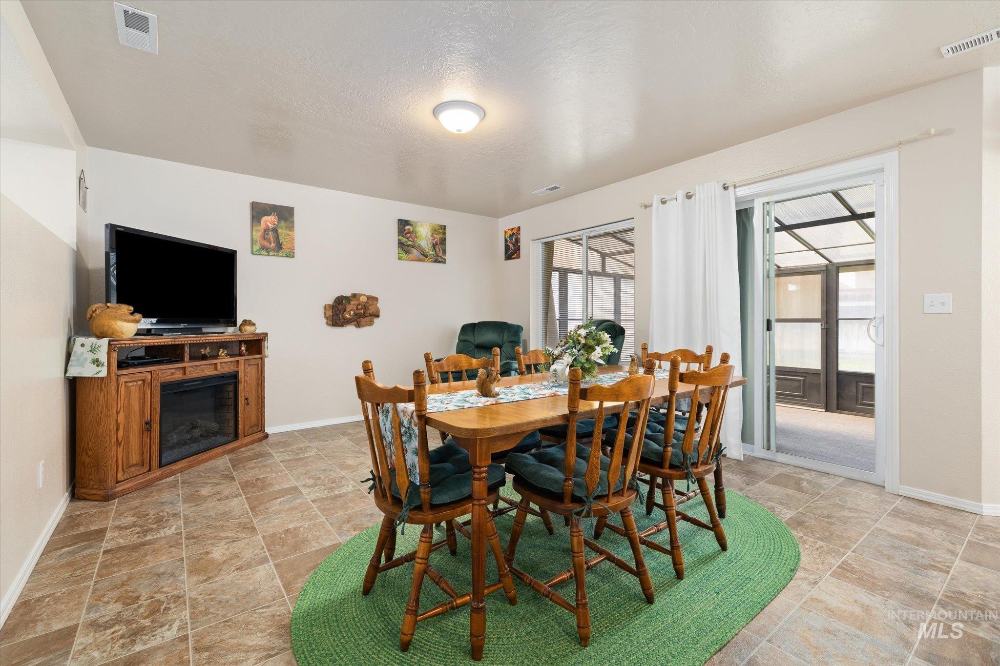 3427 S Clark Fork Ave Property Photo 7