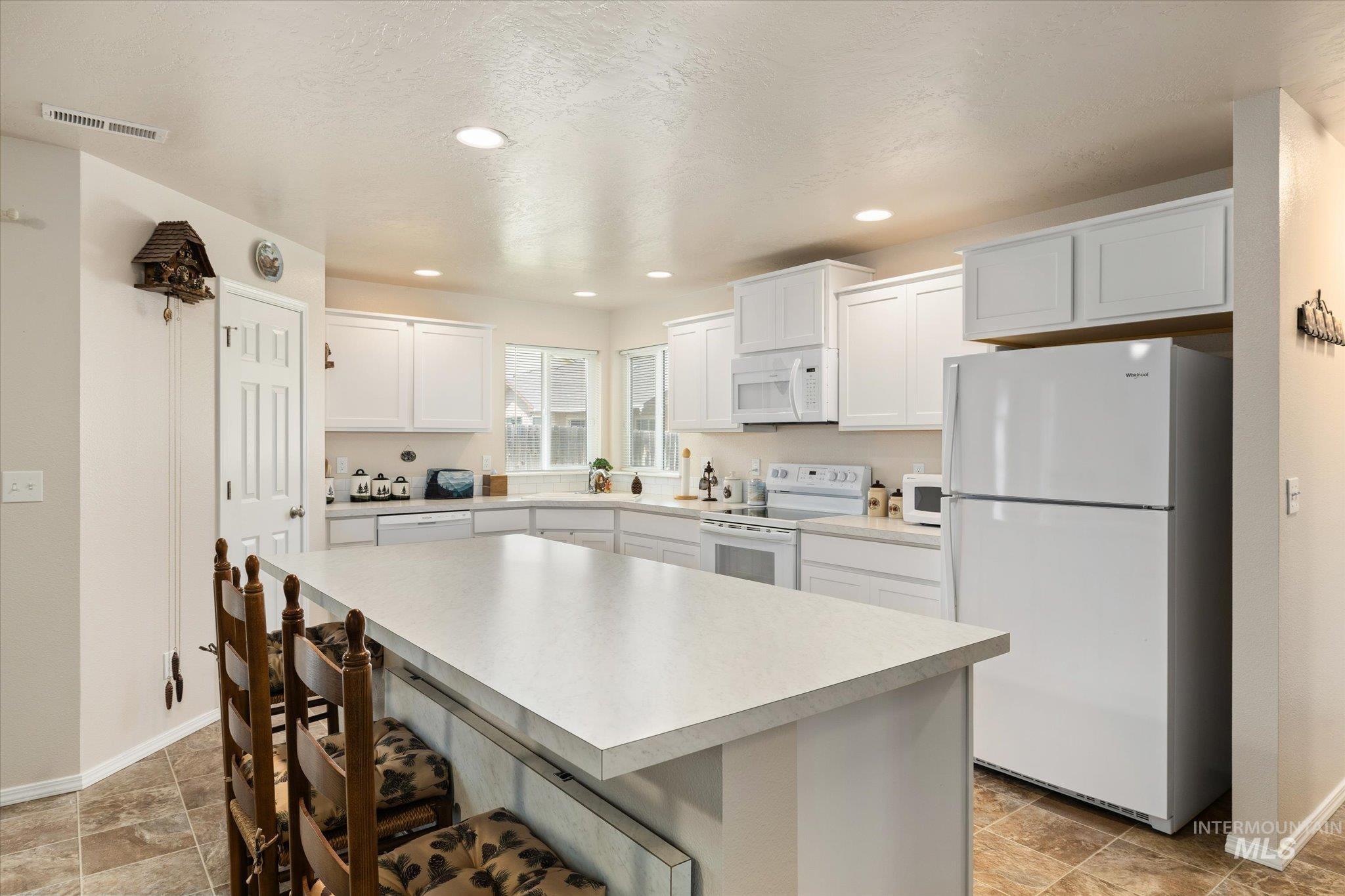 3427 S Clark Fork Ave Property Photo 11