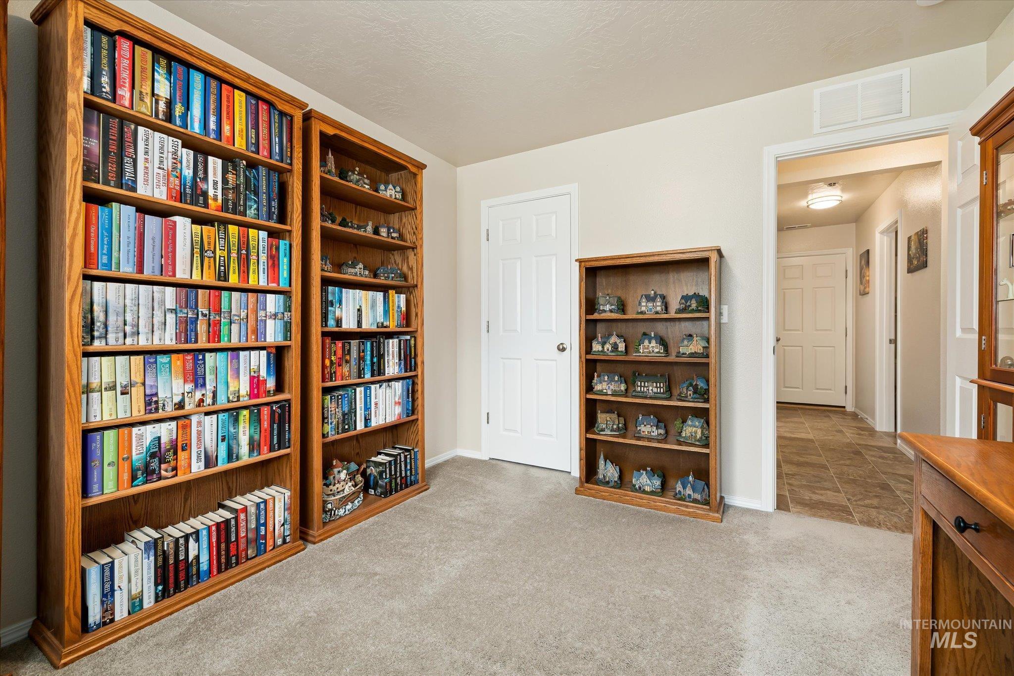 3427 S Clark Fork Ave Property Photo 22