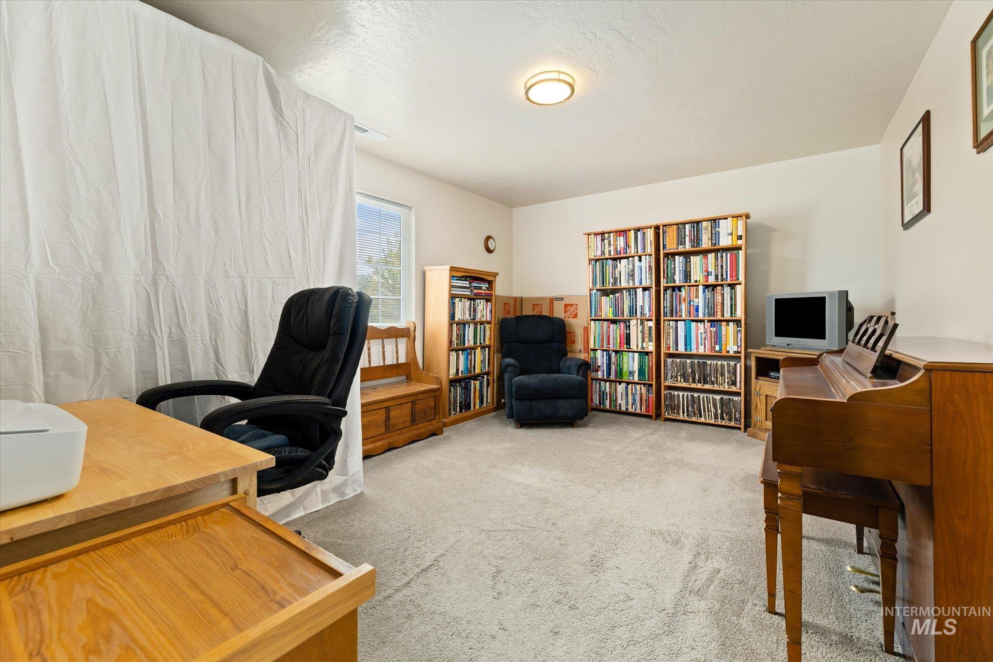 3427 S Clark Fork Ave Property Photo 36
