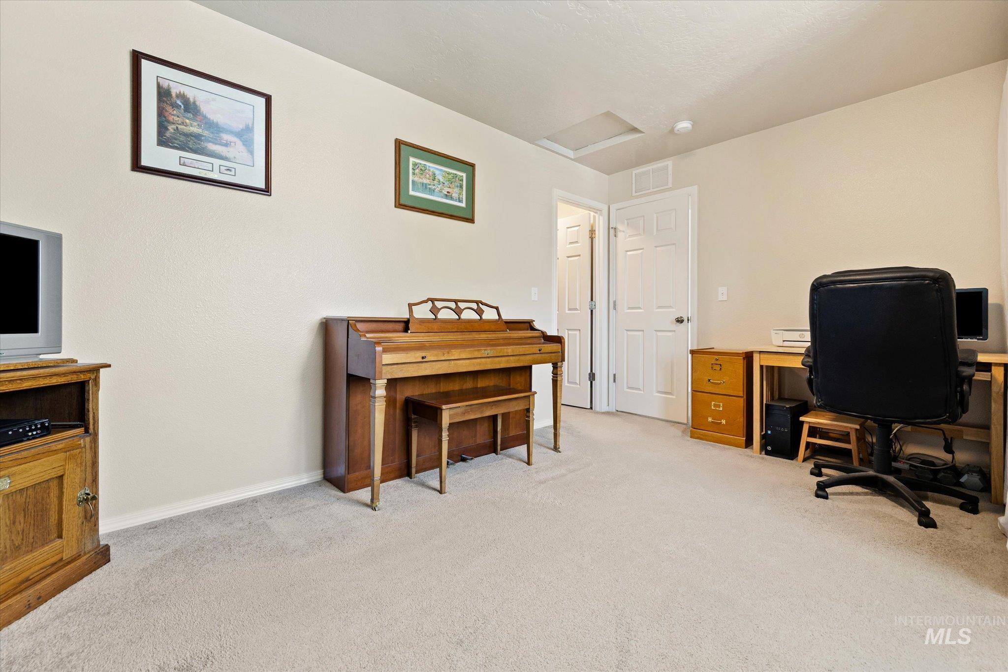 3427 S Clark Fork Ave Property Photo 37