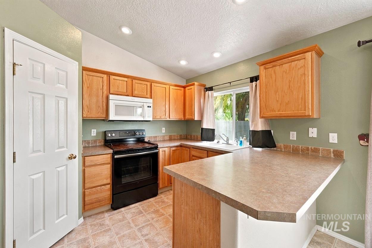 16825 Old Friendship Way Property Photo 8