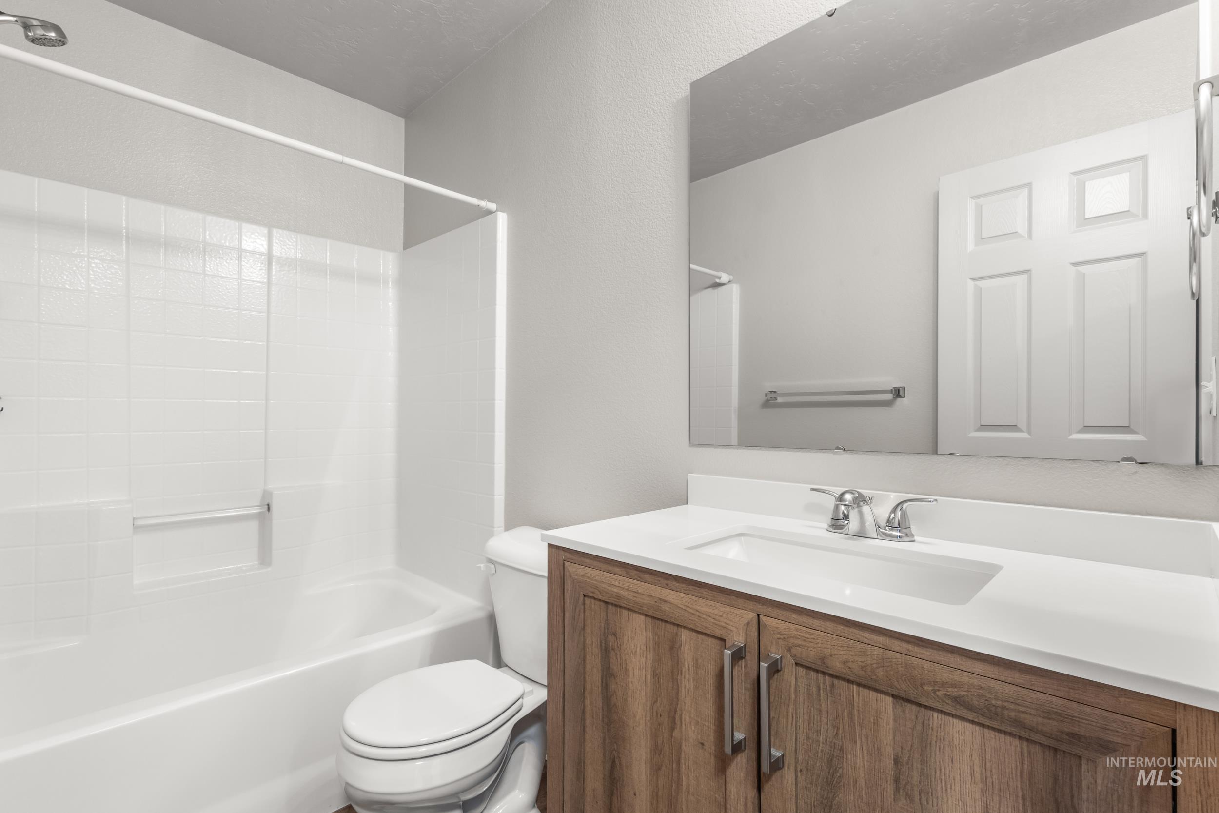 4633 N Dyver Property Photo 26