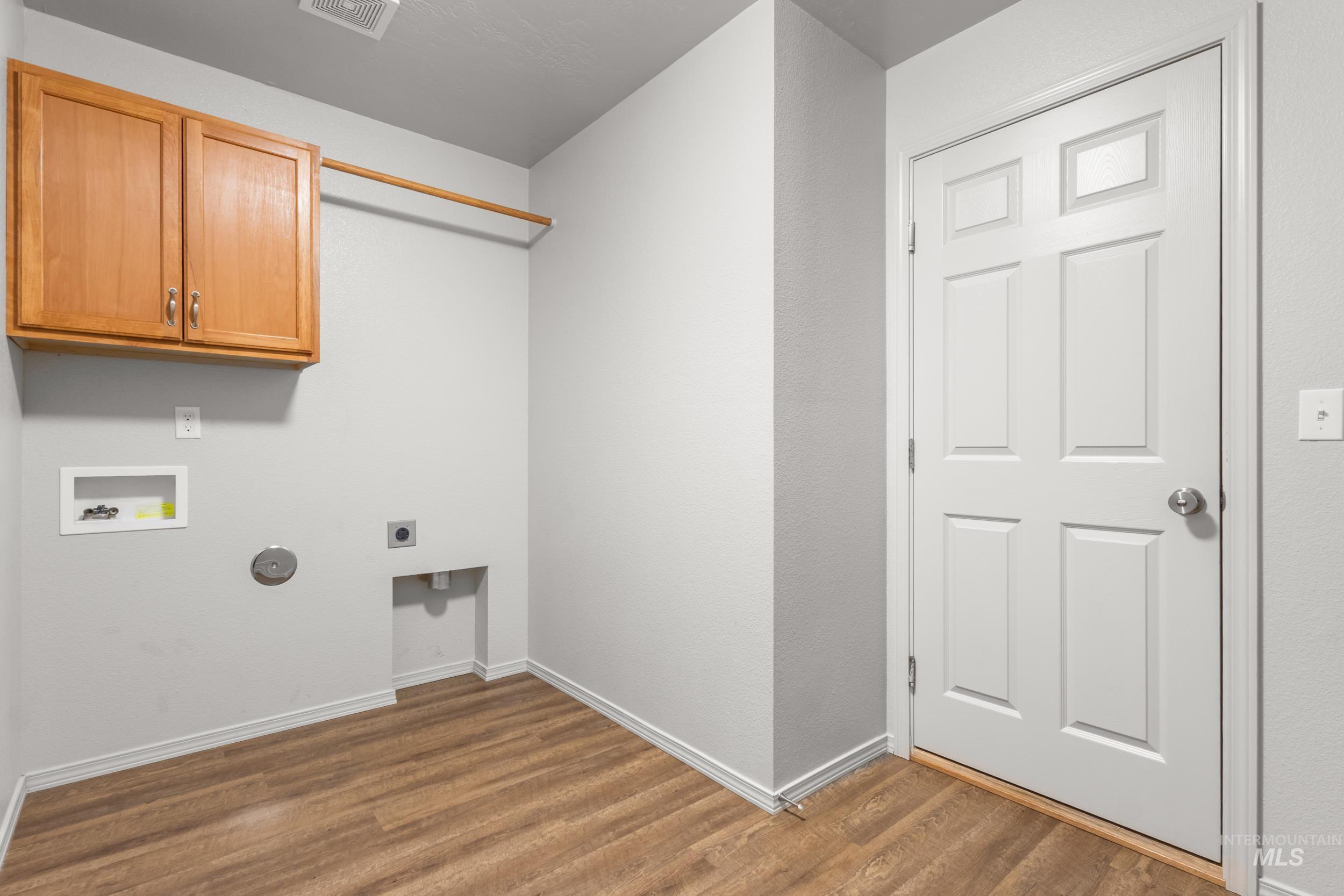 4633 N Dyver Property Photo 27