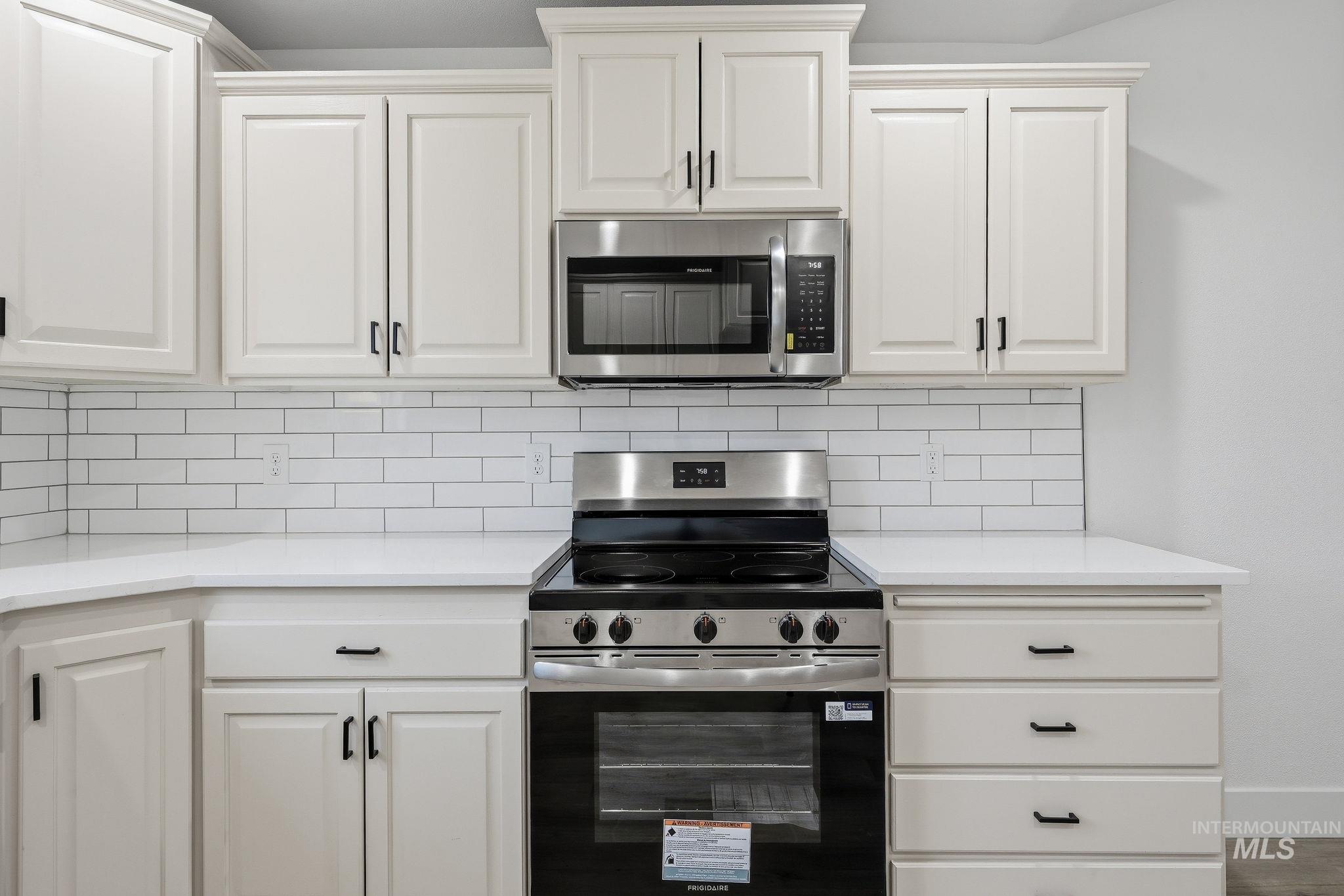 770 E Red Bud St Property Photo 15