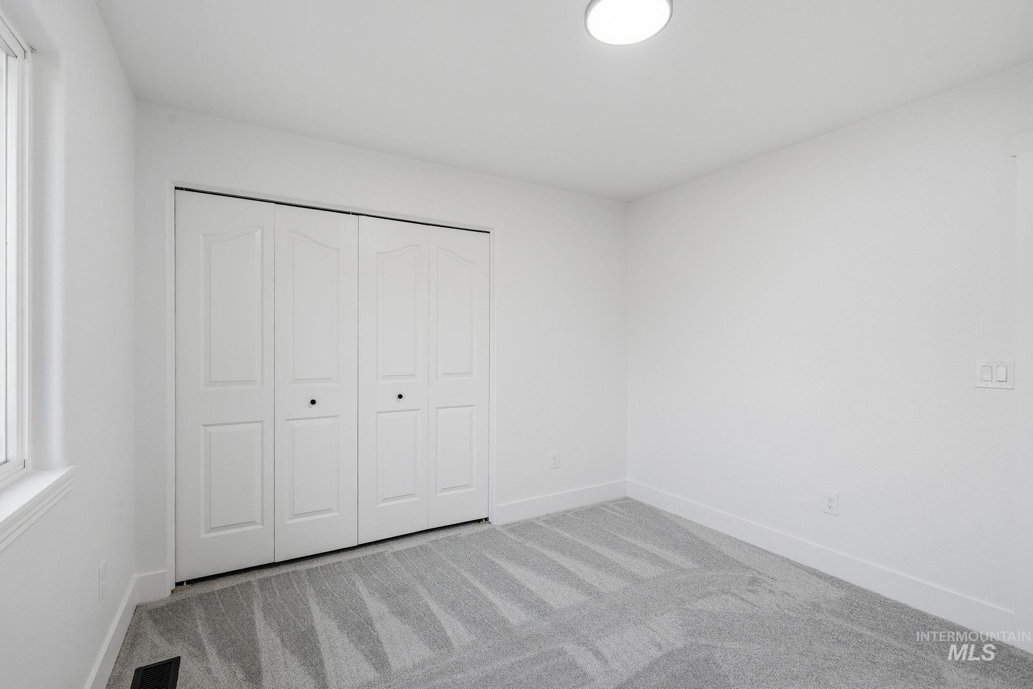 770 E Red Bud St Property Photo 25