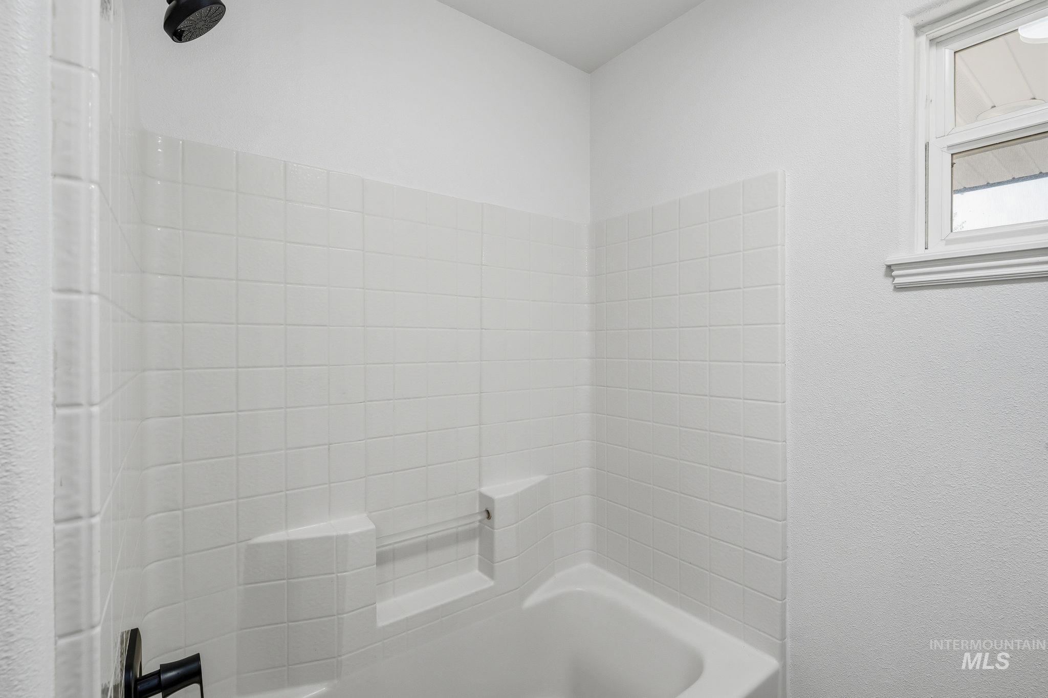 770 E Red Bud St Property Photo 34