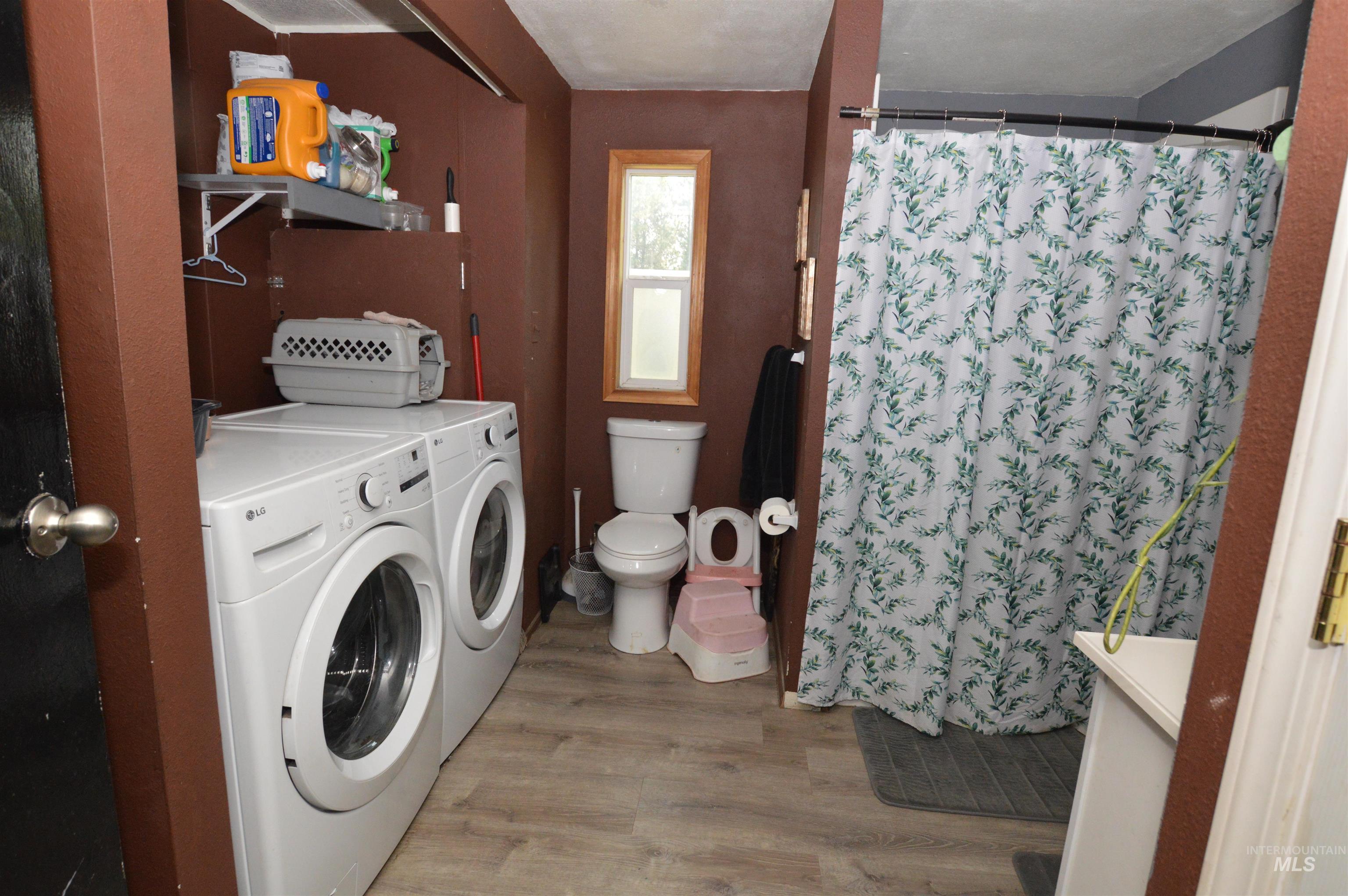 110 N Front St Property Photo 22
