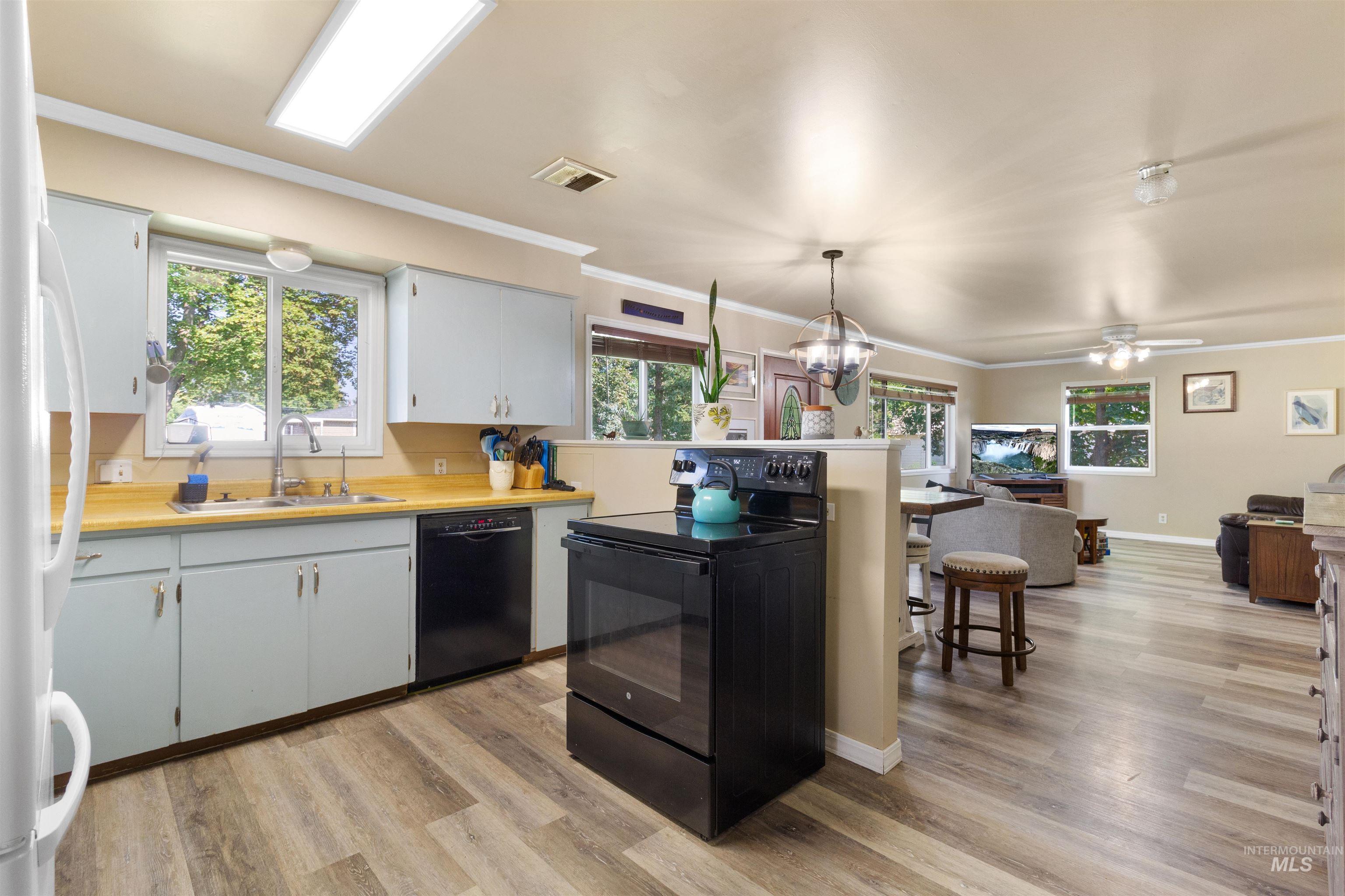 367 Birch Street South Property Photo 16