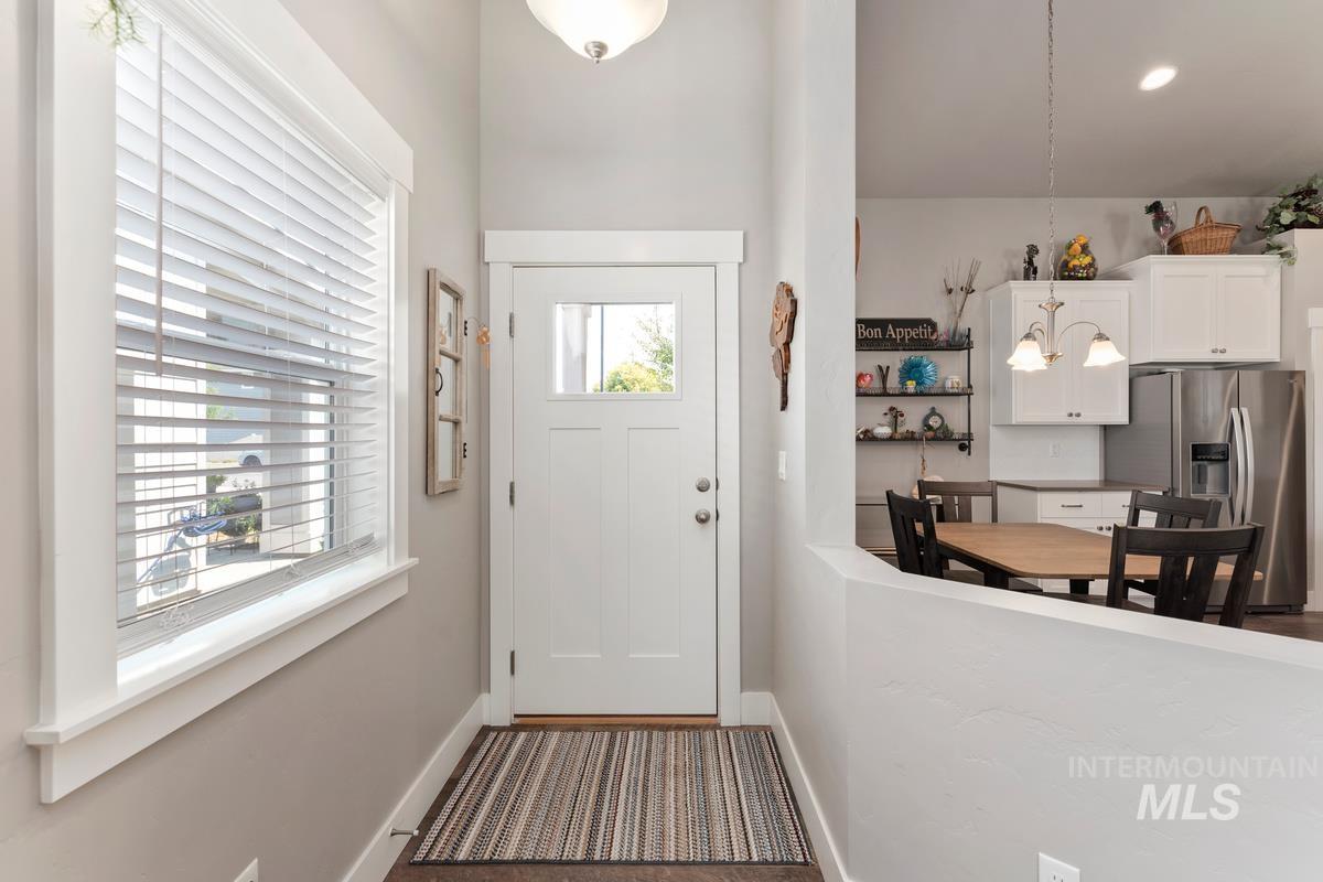 4693 N Mallorca Way Property Photo 4