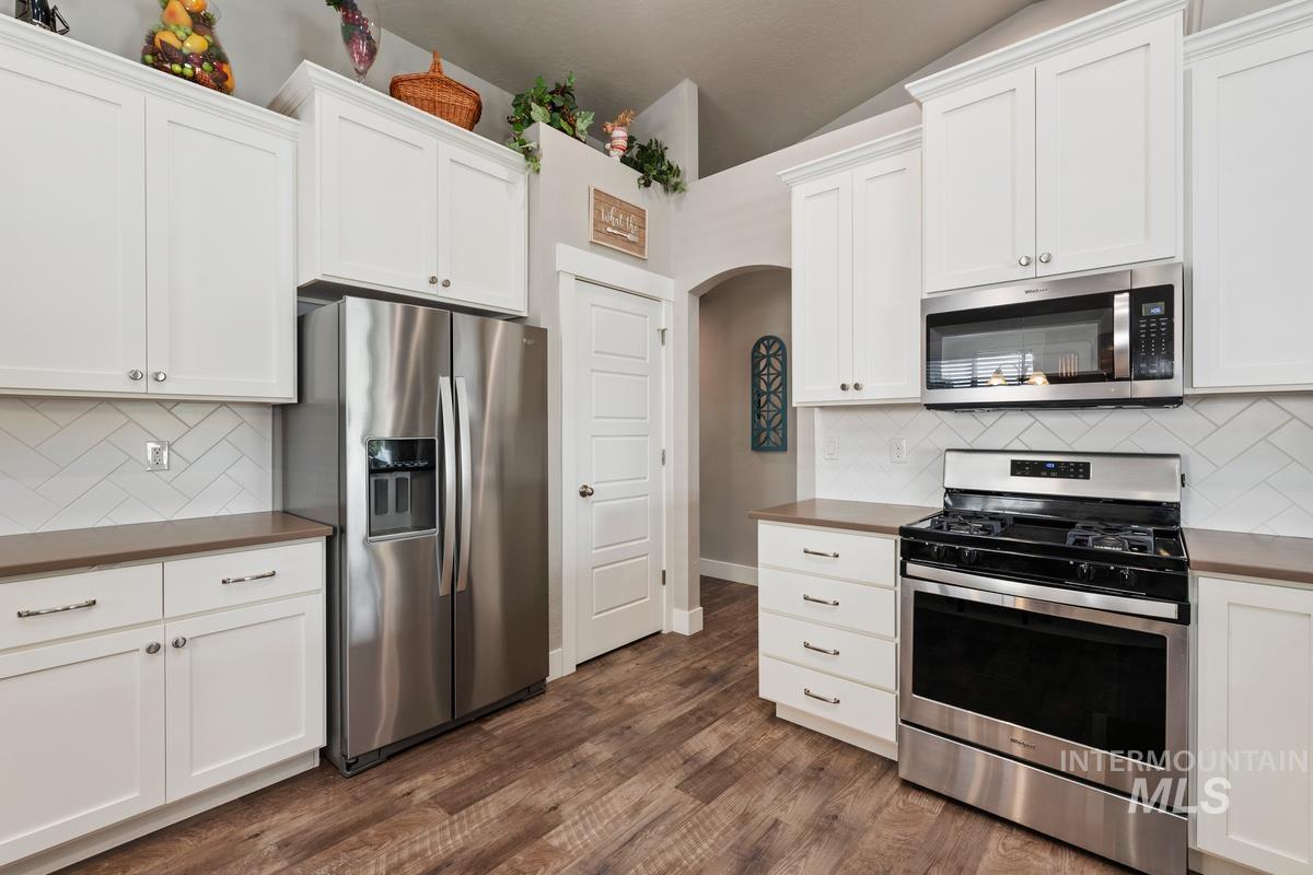 4693 N Mallorca Way Property Photo 9