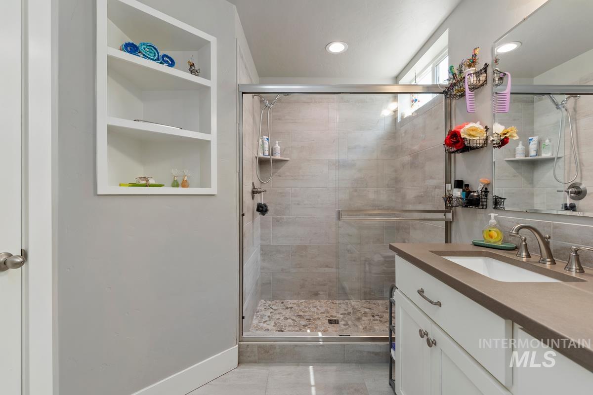 4693 N Mallorca Way Property Photo 17