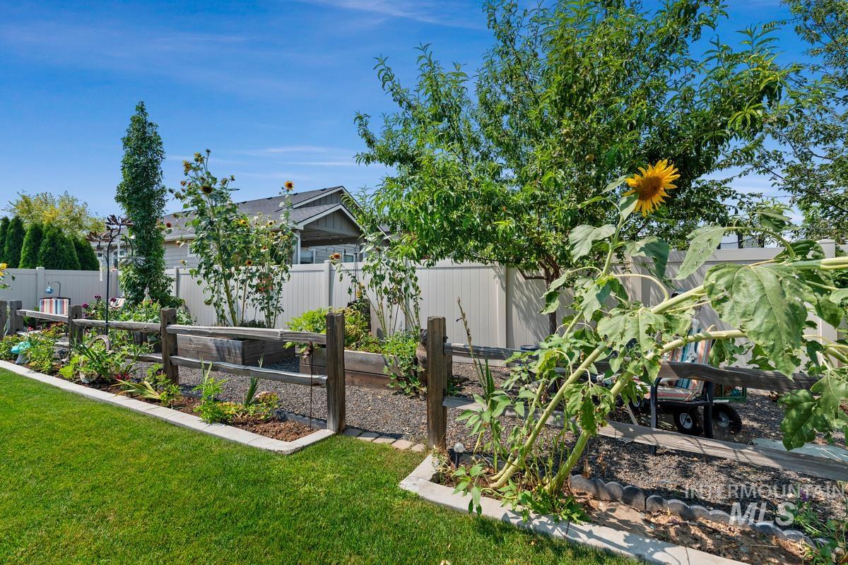 4693 N Mallorca Way Property Photo 30