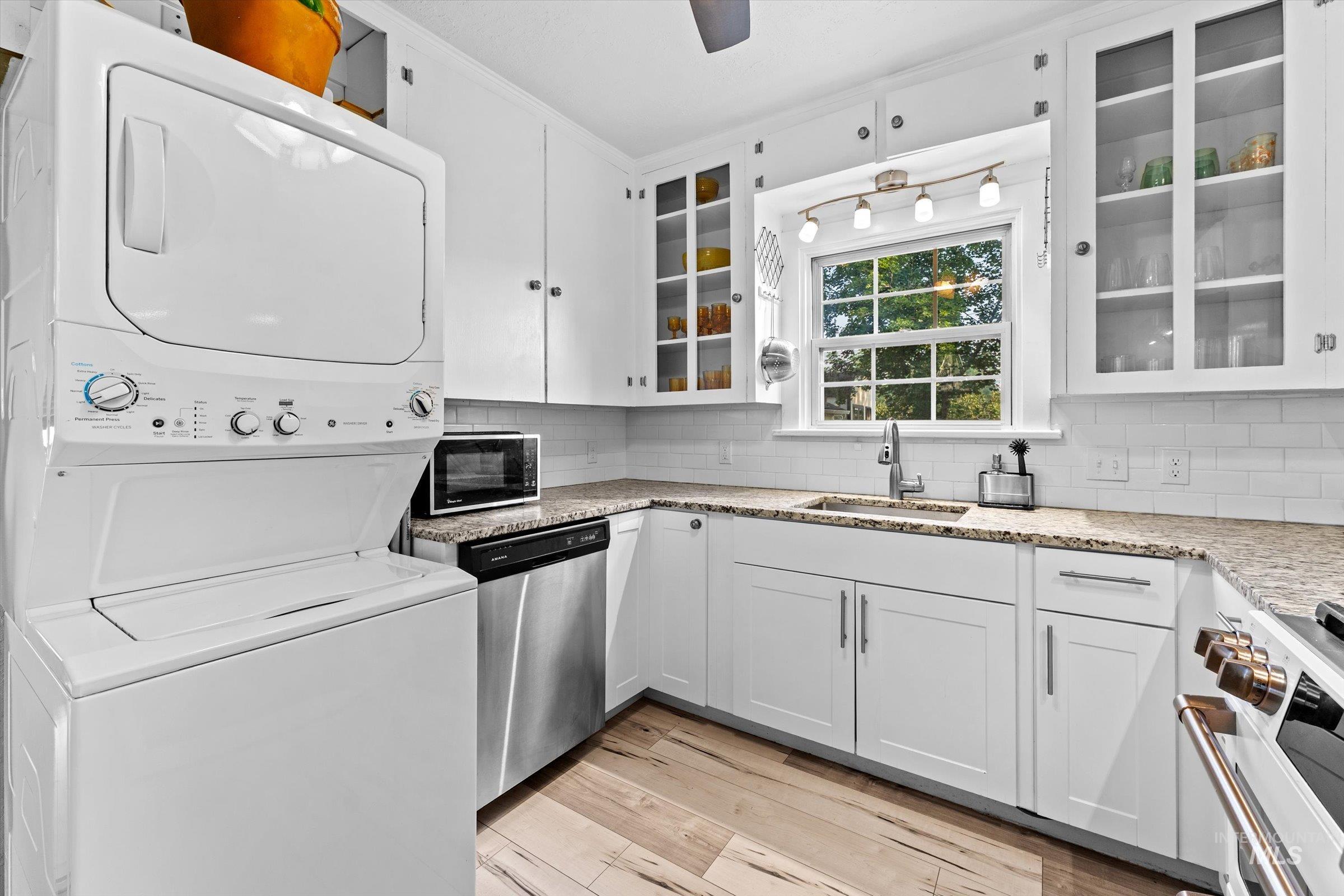 1304 W Targee Property Photo 12