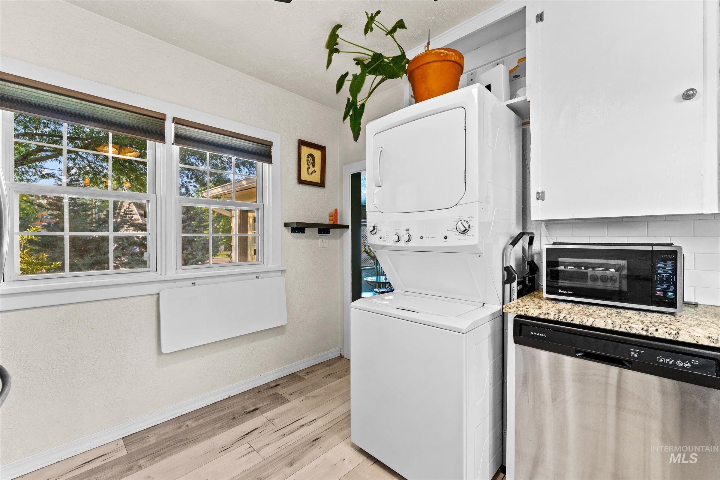 1304 W Targee Property Photo 15