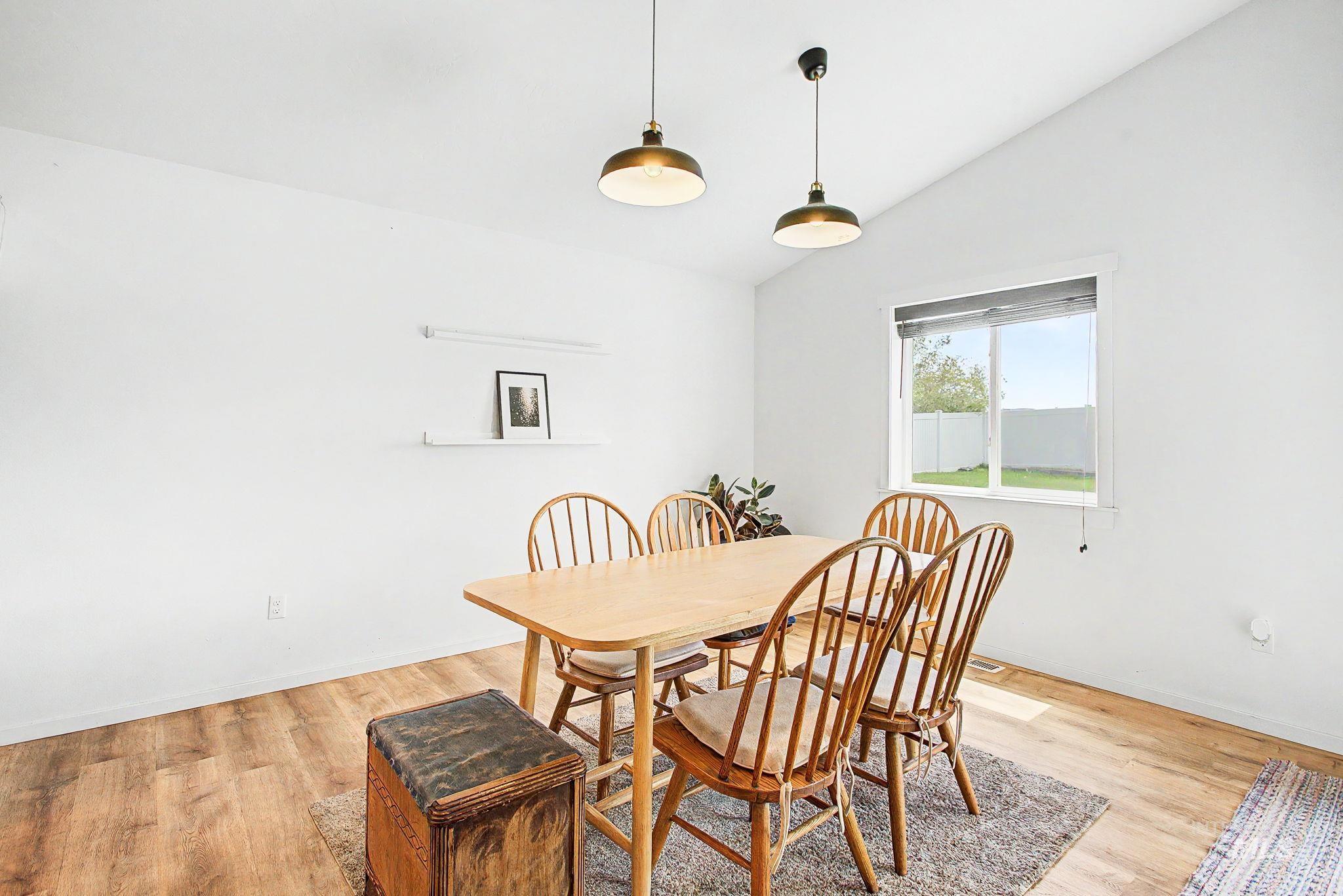 1706 Pioneer Drive Property Photo 12