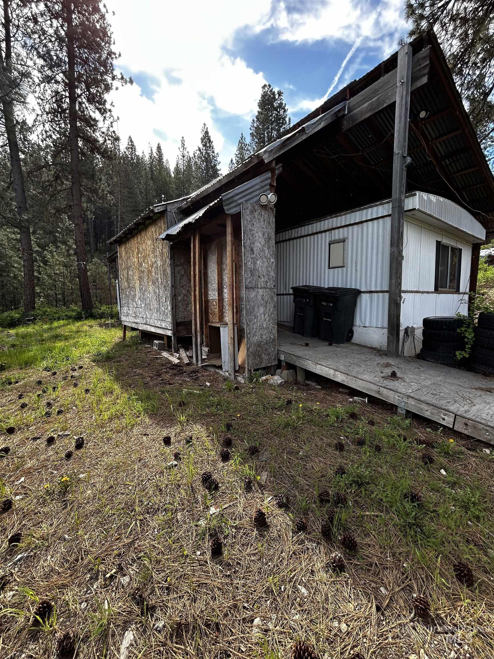8 Klondike Road Property Photo 12