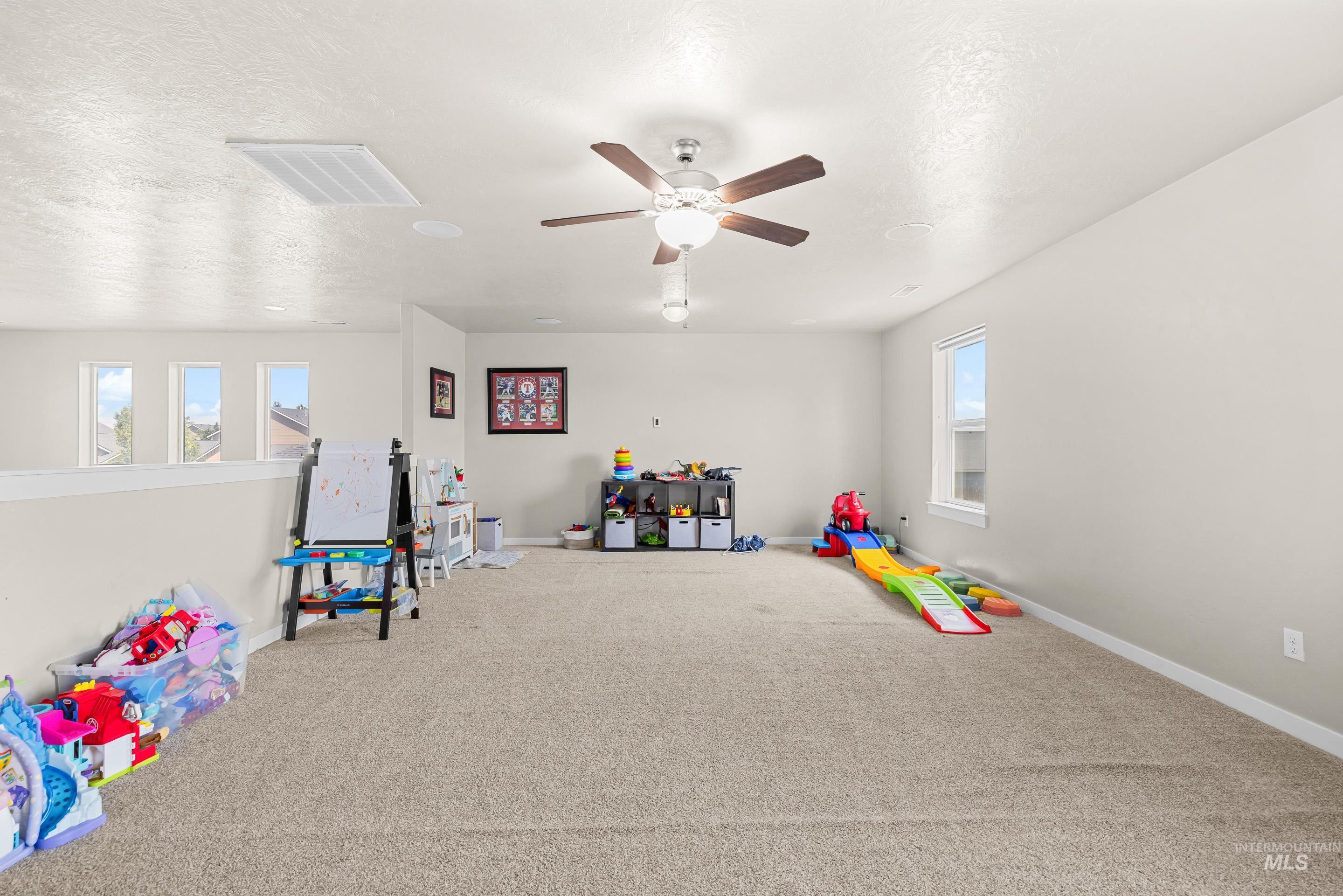 695 Sw Foley Property Photo 32