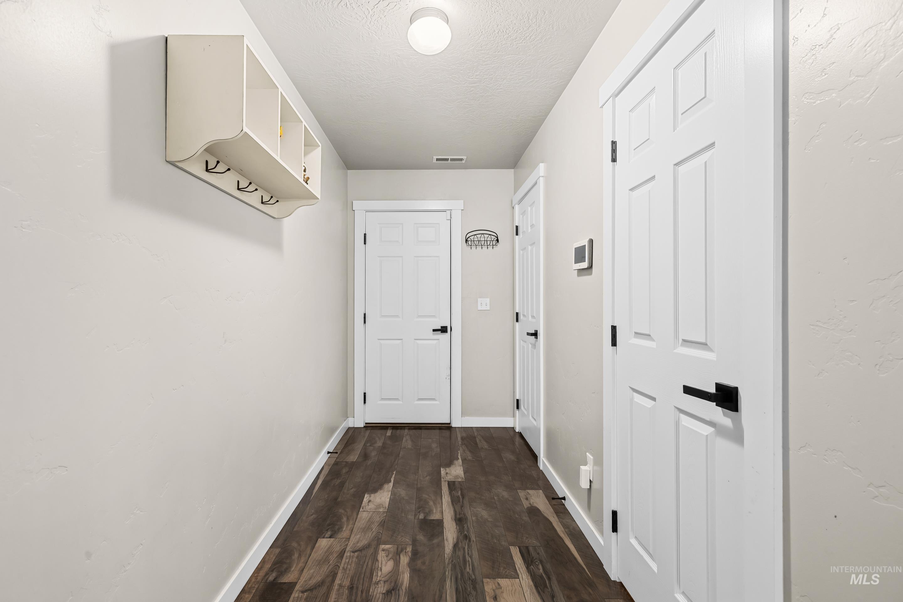 695 Sw Foley Property Photo 44