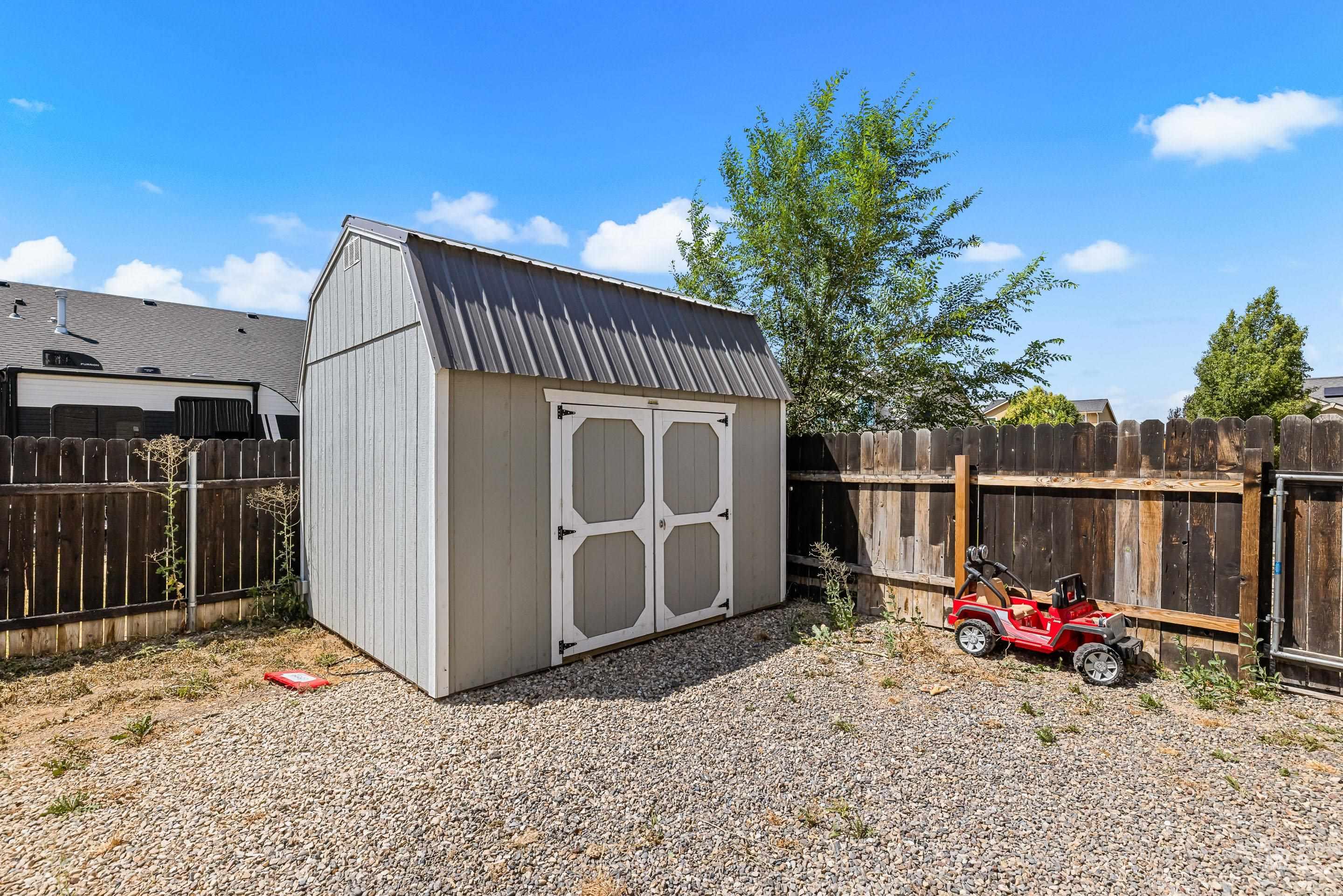 695 Sw Foley Property Photo 49