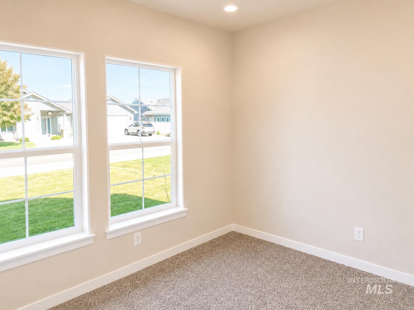 994 Kenbrook Loop Property Photo 7