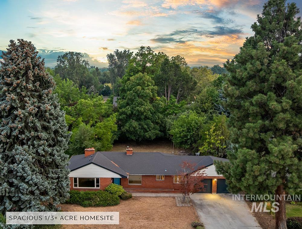3603 W Crescent Rim Dr Property Photo 3