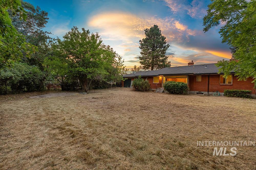 3603 W Crescent Rim Dr Property Photo 22