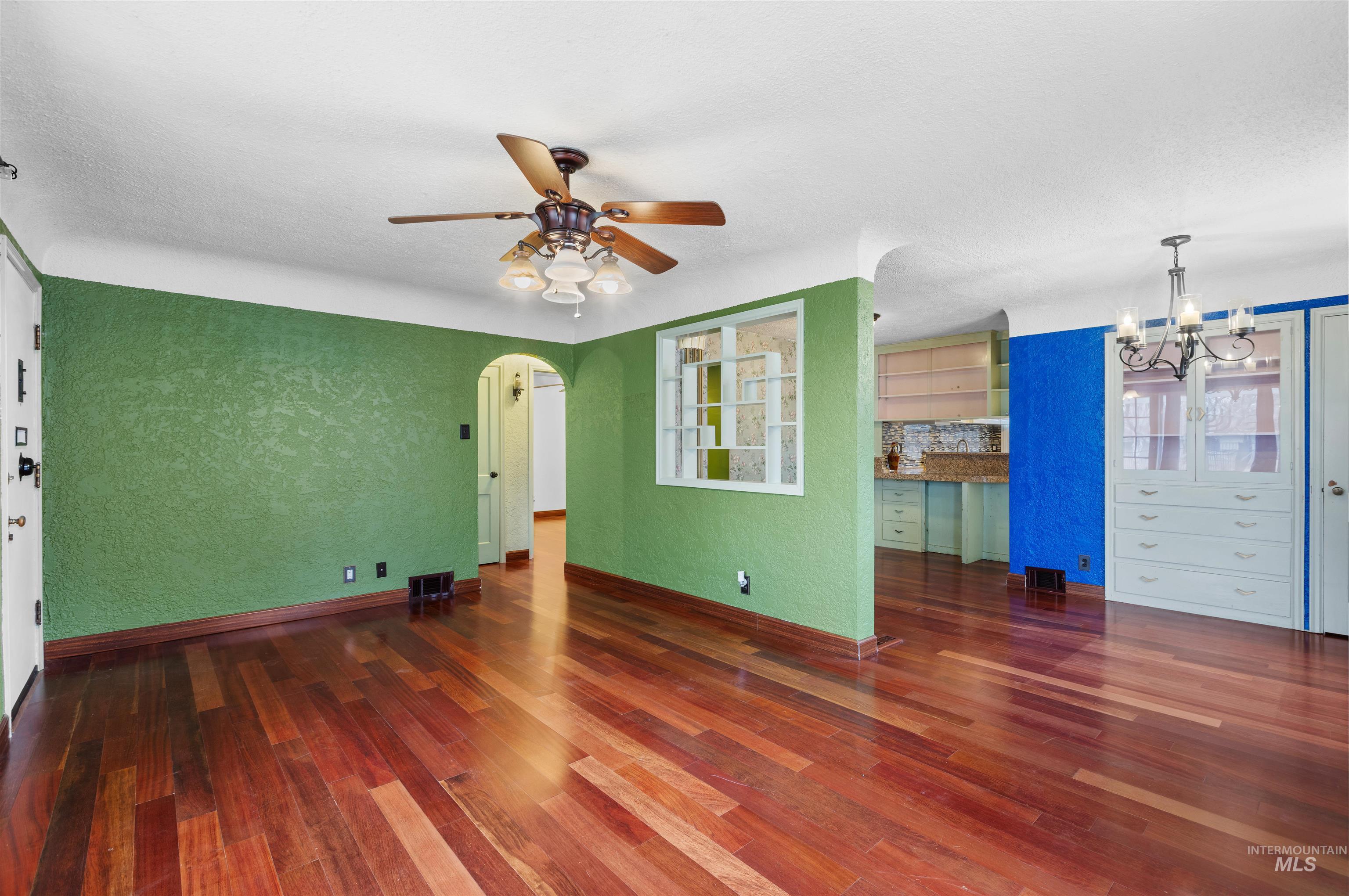 219 Cleveland Blvd Property Photo 7