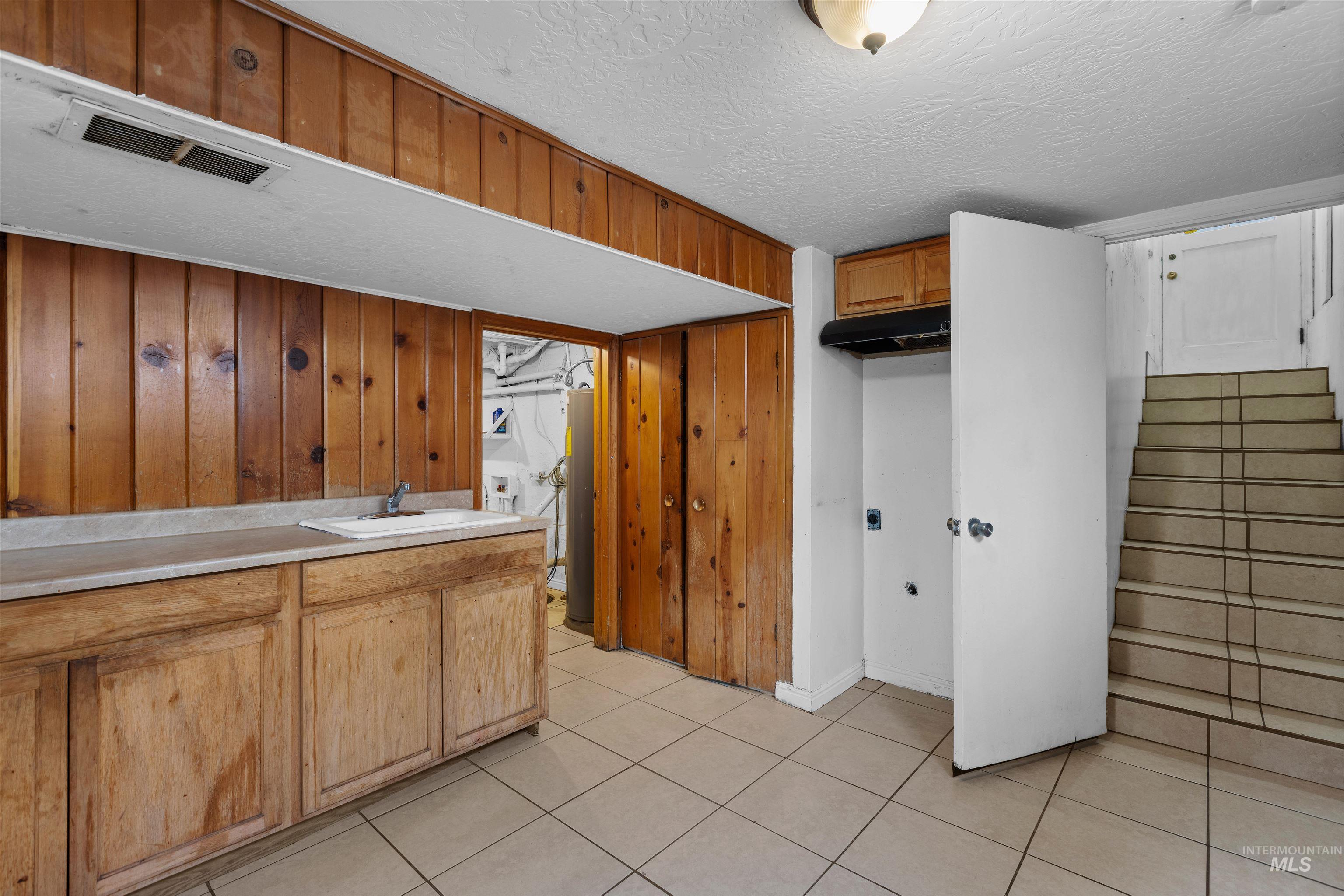 219 Cleveland Blvd Property Photo 23