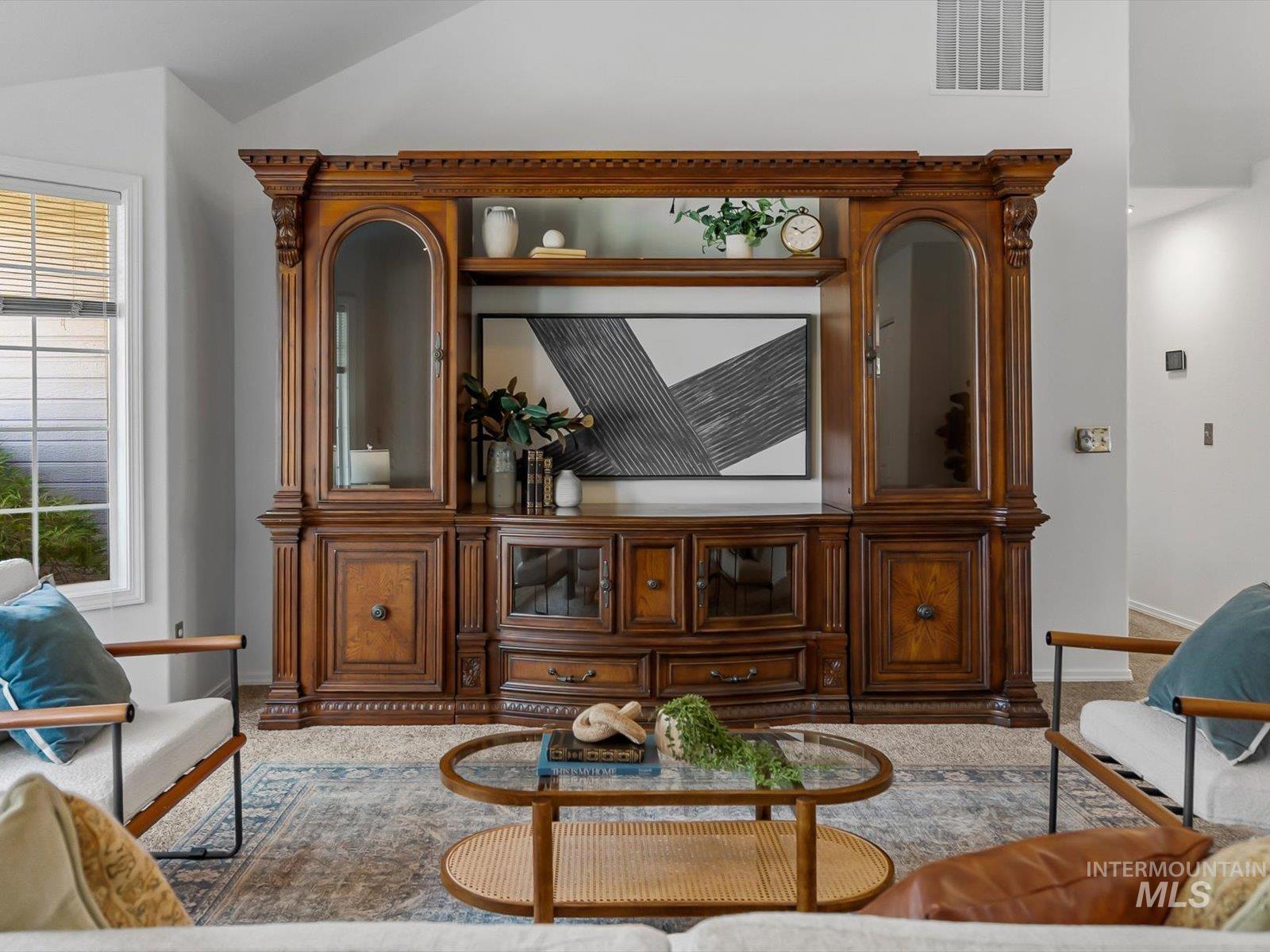 483 S Floyd Dr Property Photo 7