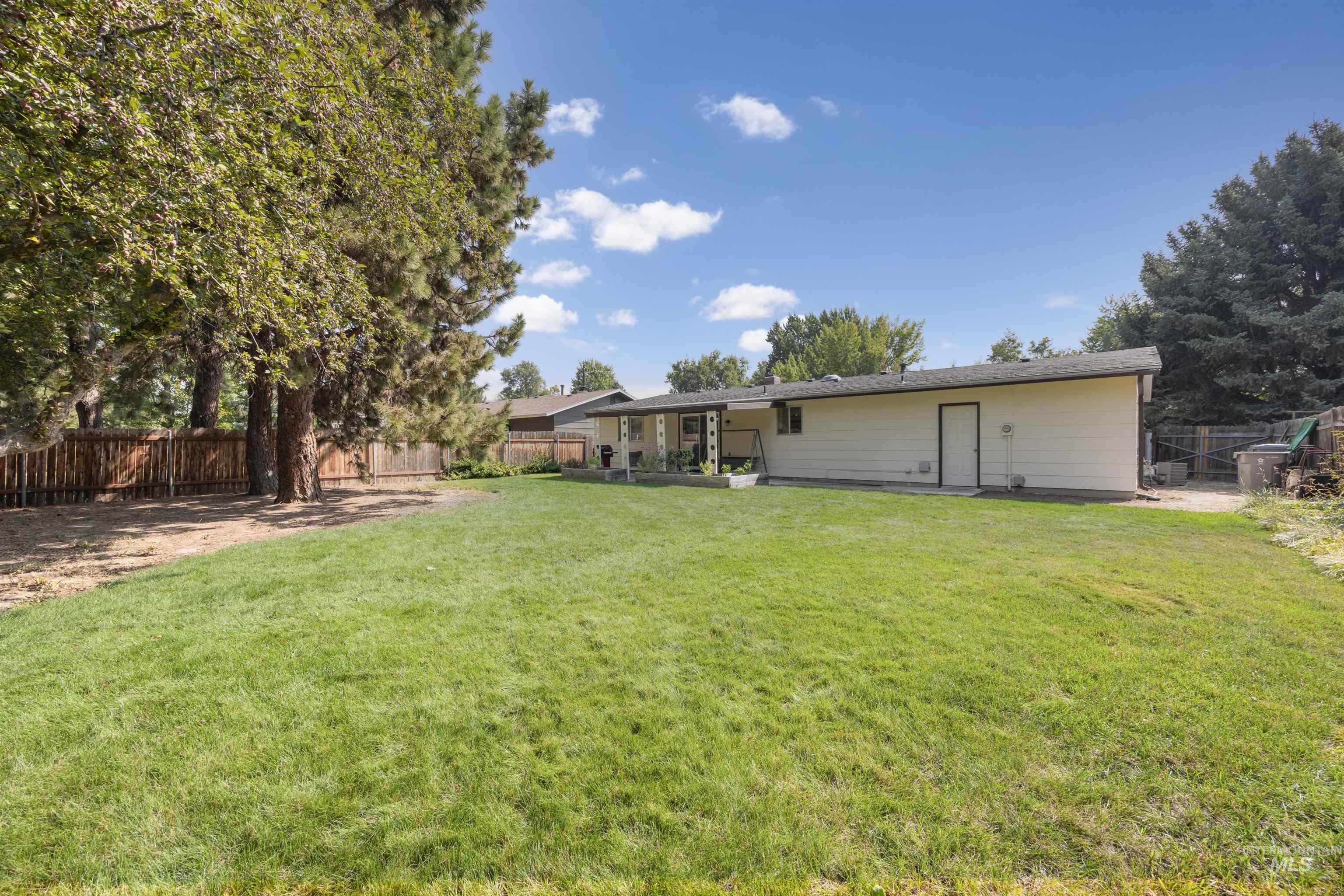 3593 S Ticonderoga Property Photo 12