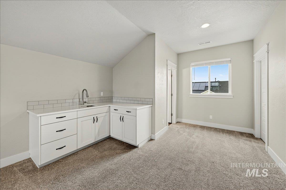 59 Sorrel Ave Property Photo 35