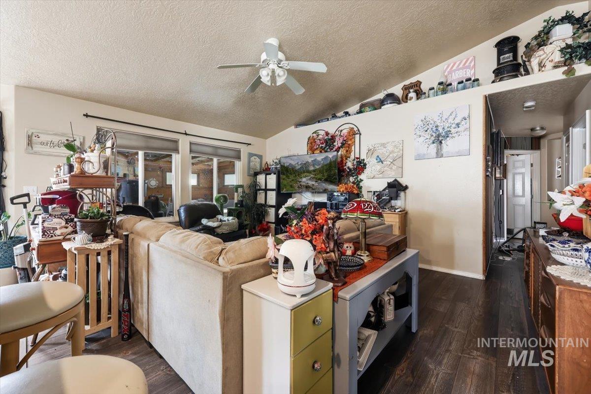 5021 Barkley Way Property Photo 7