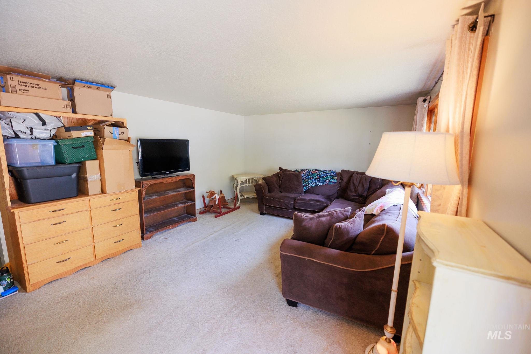 1006 N Morton St Property Photo 3